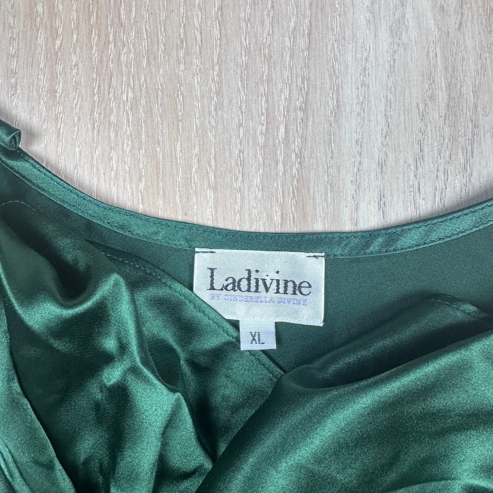 NWT Ladivine by Cinderella Divine Emerald Slim Fit Satin Elegant Midi Dress XL