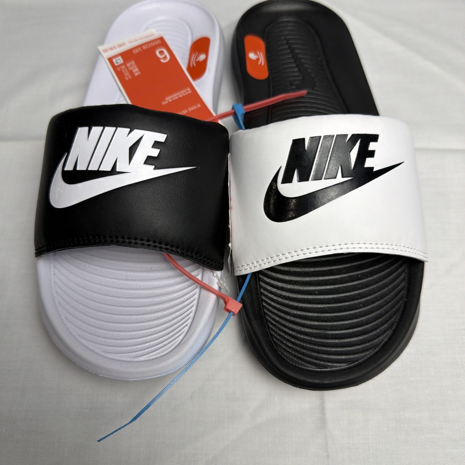 NWT. Nike Women’s Victori One Slide Mix Size 6