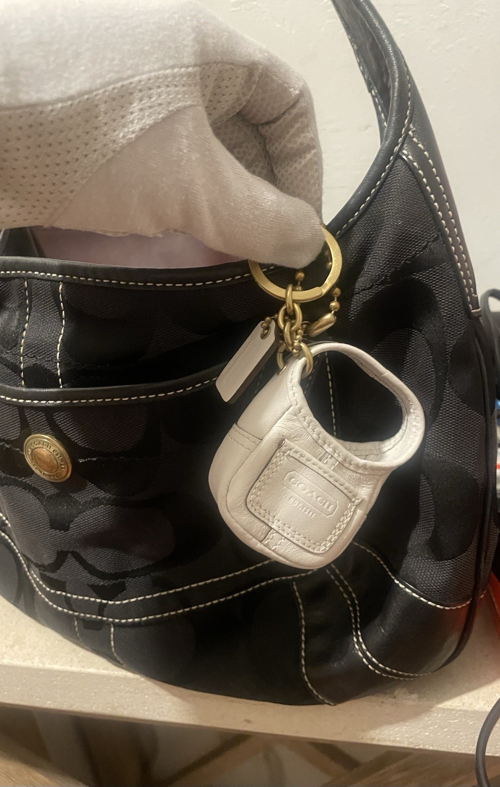 COACH, Legacy, Ergo Vintage Keychain- White, Y2K