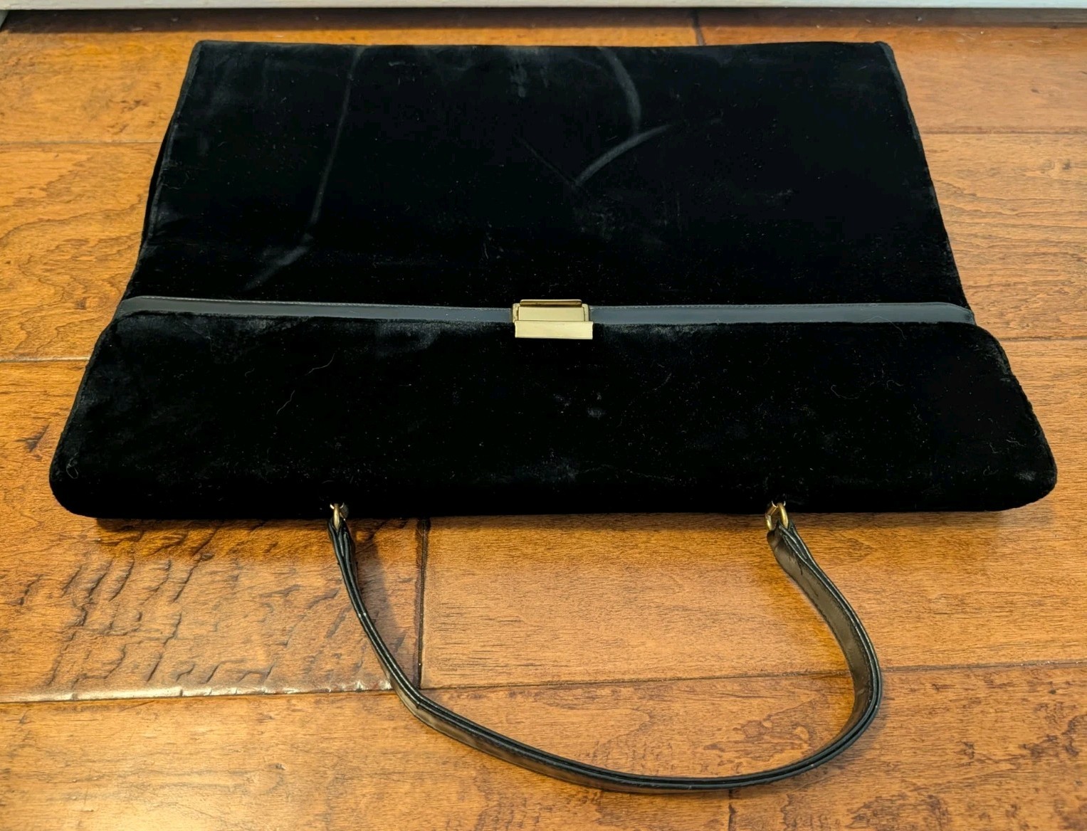 Vintage GRETA Black Velvet Tote Handbag Purse 15″ Wide Flat Mid Century Elegant