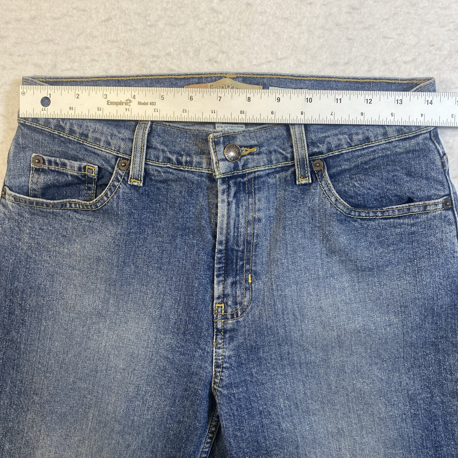 Old Navy Curvy Just Below Waist Boot Cut Jeans Size 8 Denim Pants Stretch