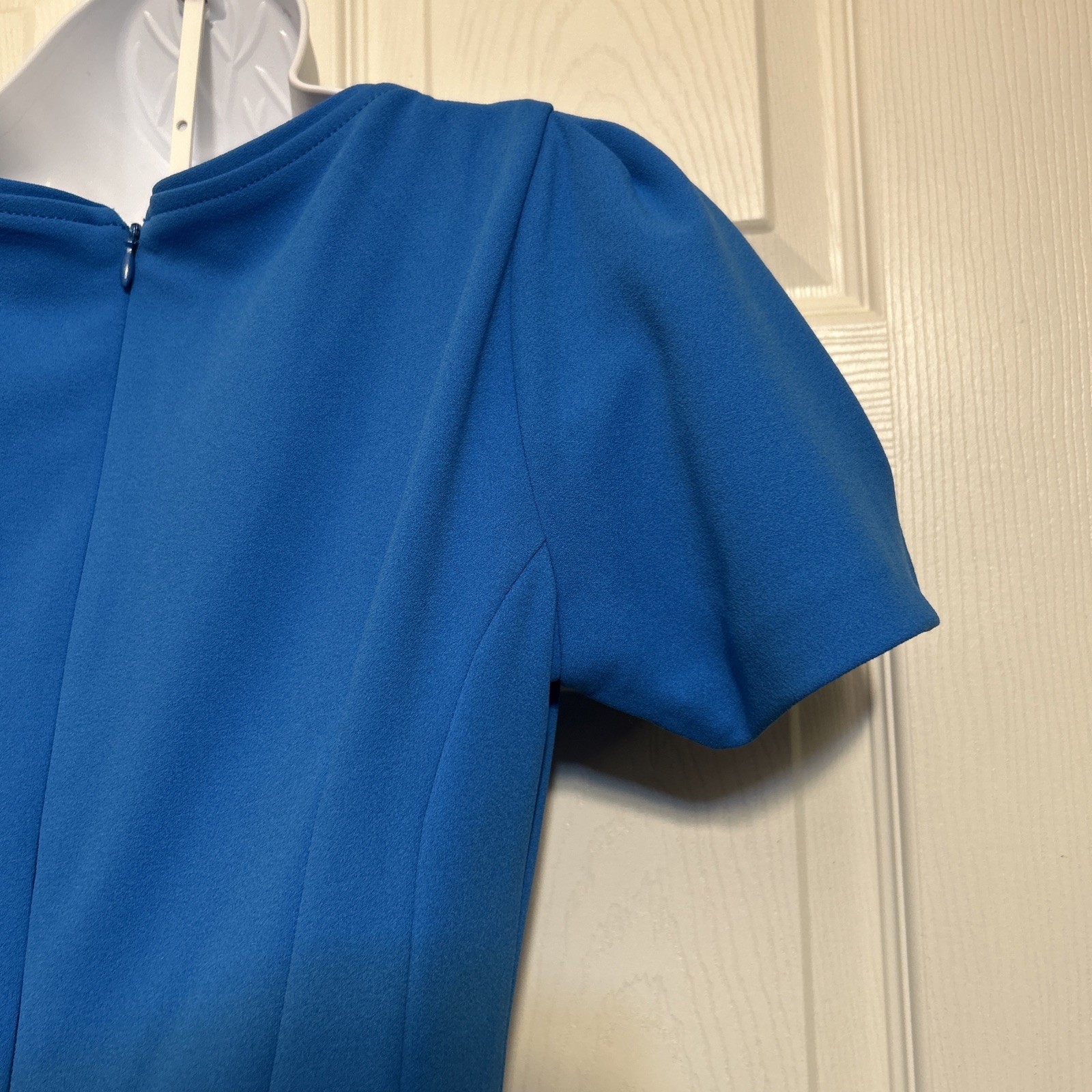 Maggy London Blue Tie Neck ocean blue Dress RN 58142 NWT Women’s Size 0