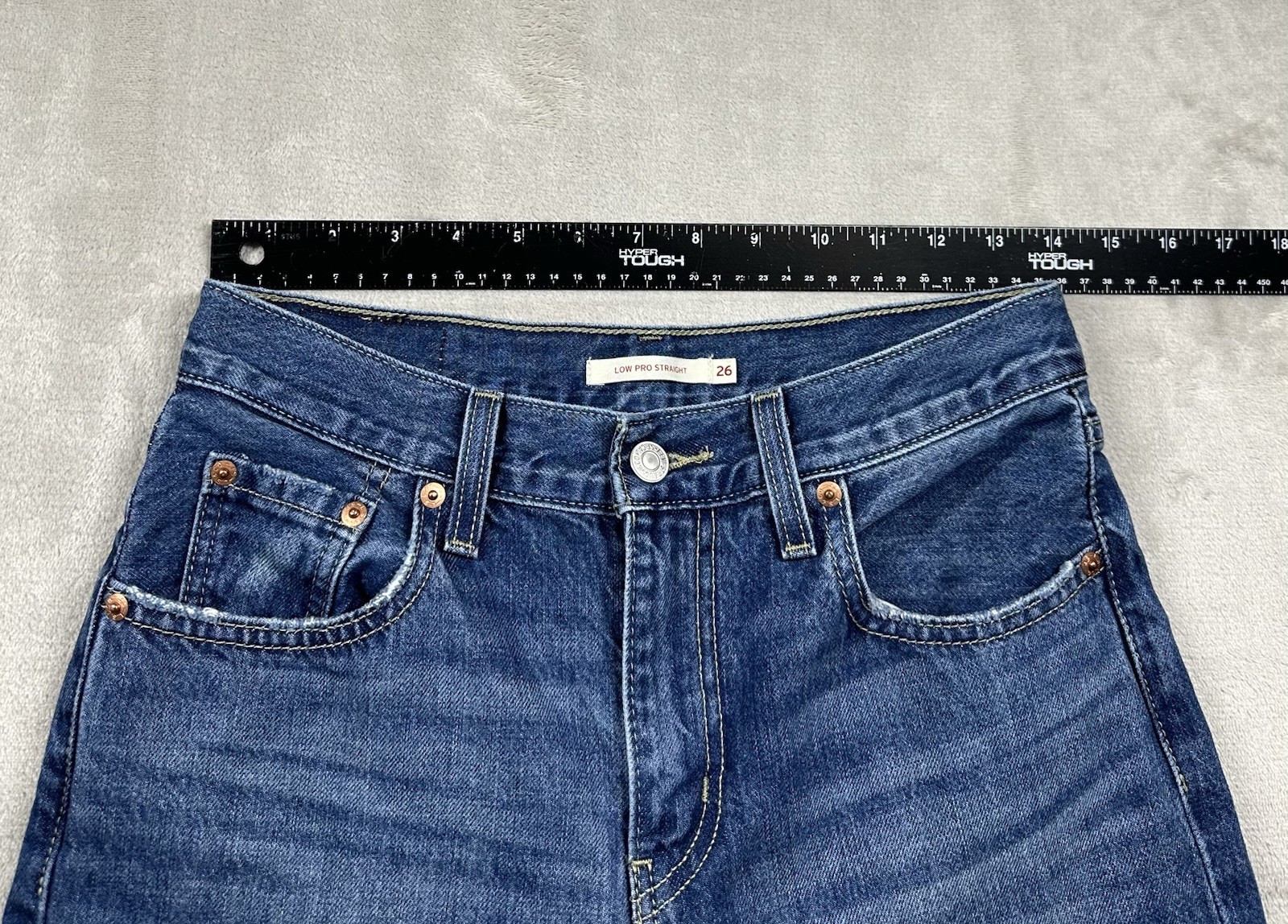Levi’s Low Pro Straight Denim Jeans Women’s 26 (Actual 28×30) Blue Distressed