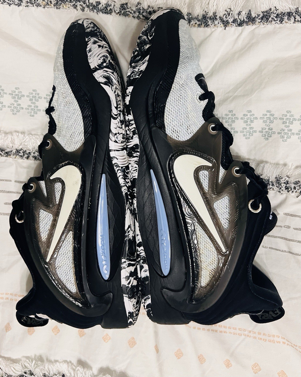 Nike KD15 Refugee White Black Royal Tint Basketball Shoes DC1975-101 Size 10 1/2