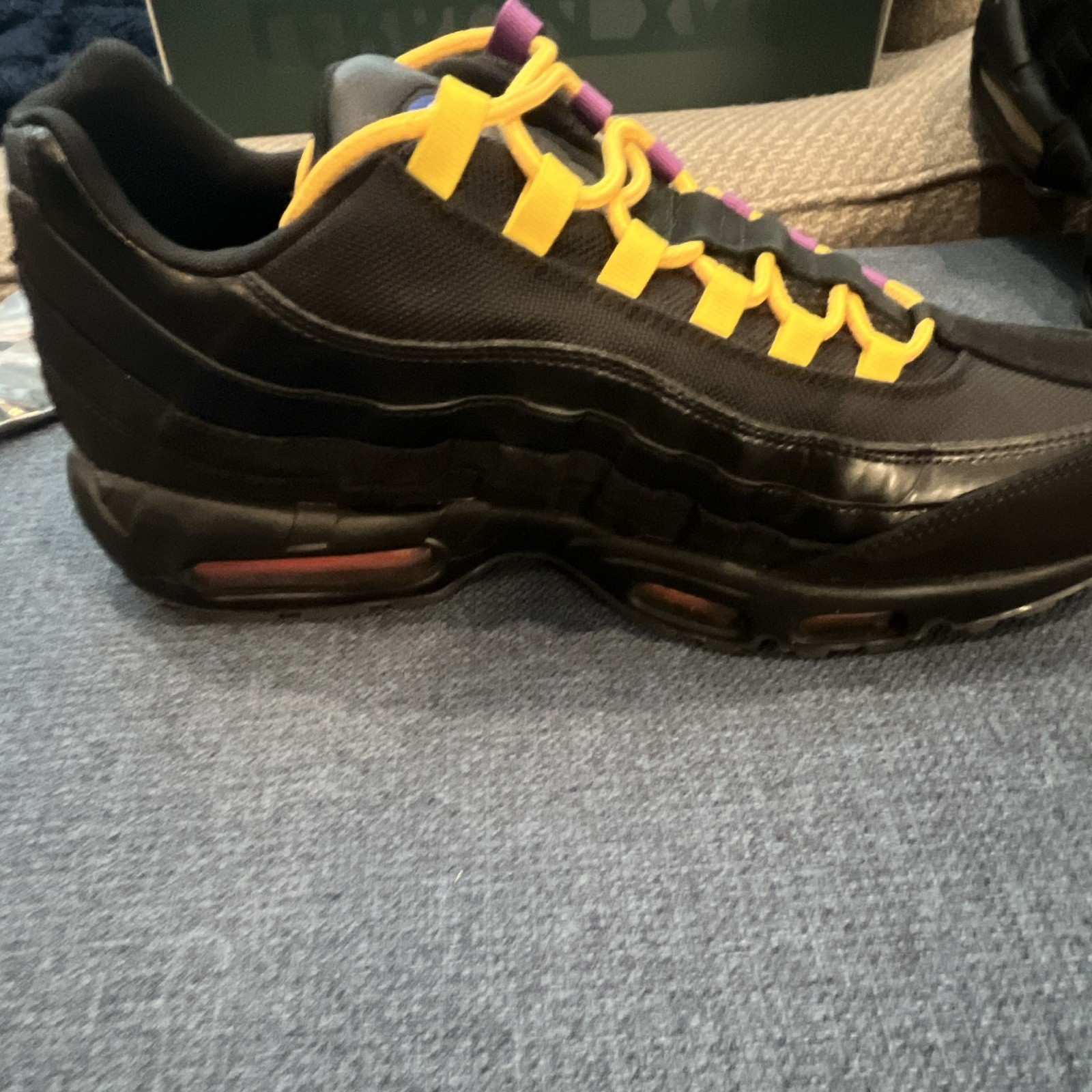 Nike Air Max 95 Premium NY vs LA Black/Rush Blue-Brilliant Orange AT8505-001