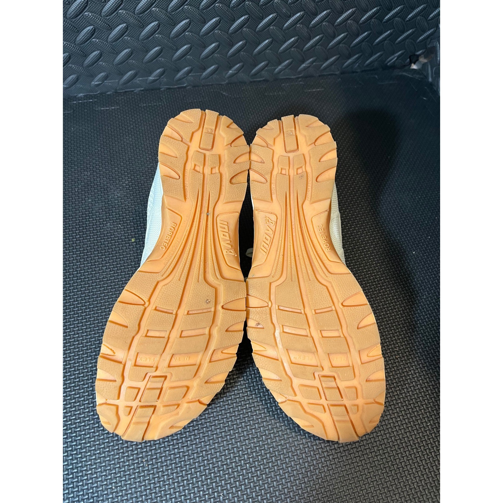 Inov-8 F-Lite 245 Training Shoes Men 8 Women 9.5 Ivory Knit Gum Sole