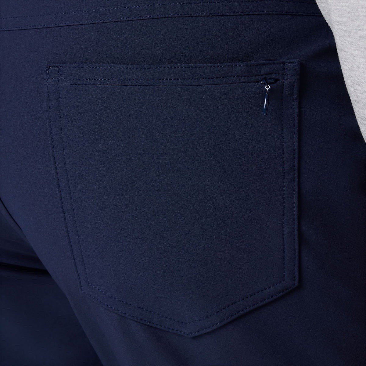 Mizzen+Main Helmsman 5 Pocket Pant – Navy Solid Price $138