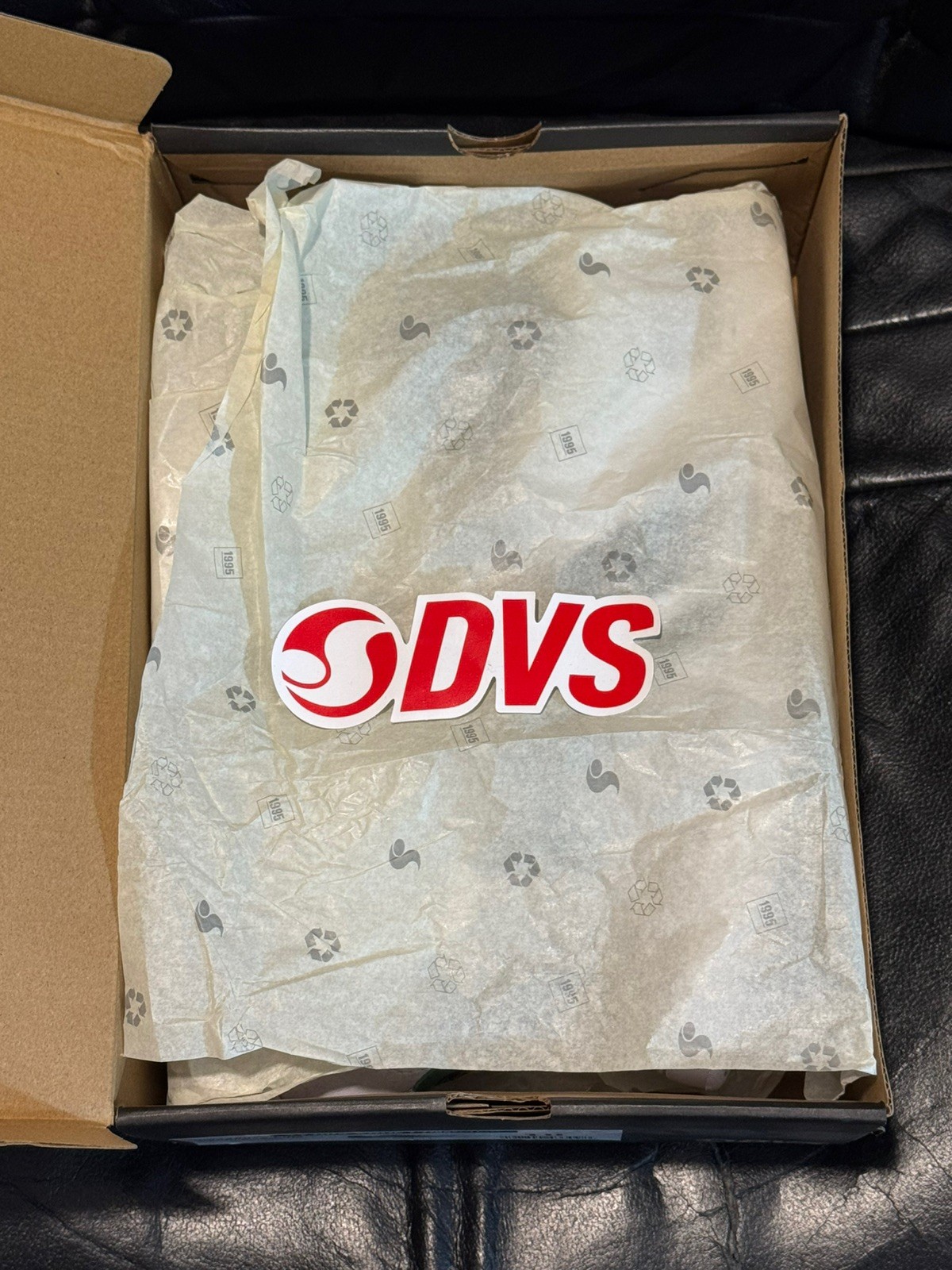 DVS MILAN ST ‘White Grey Green’ Men’s 10 DV03130102 Skateboard Skate Shoes