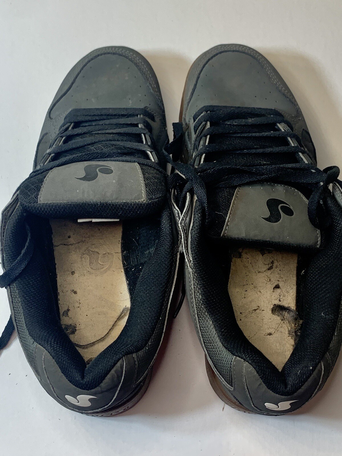 DVS Celsius Men’s Gray Durable Skateboarding Shoe Size 11 No Insoles