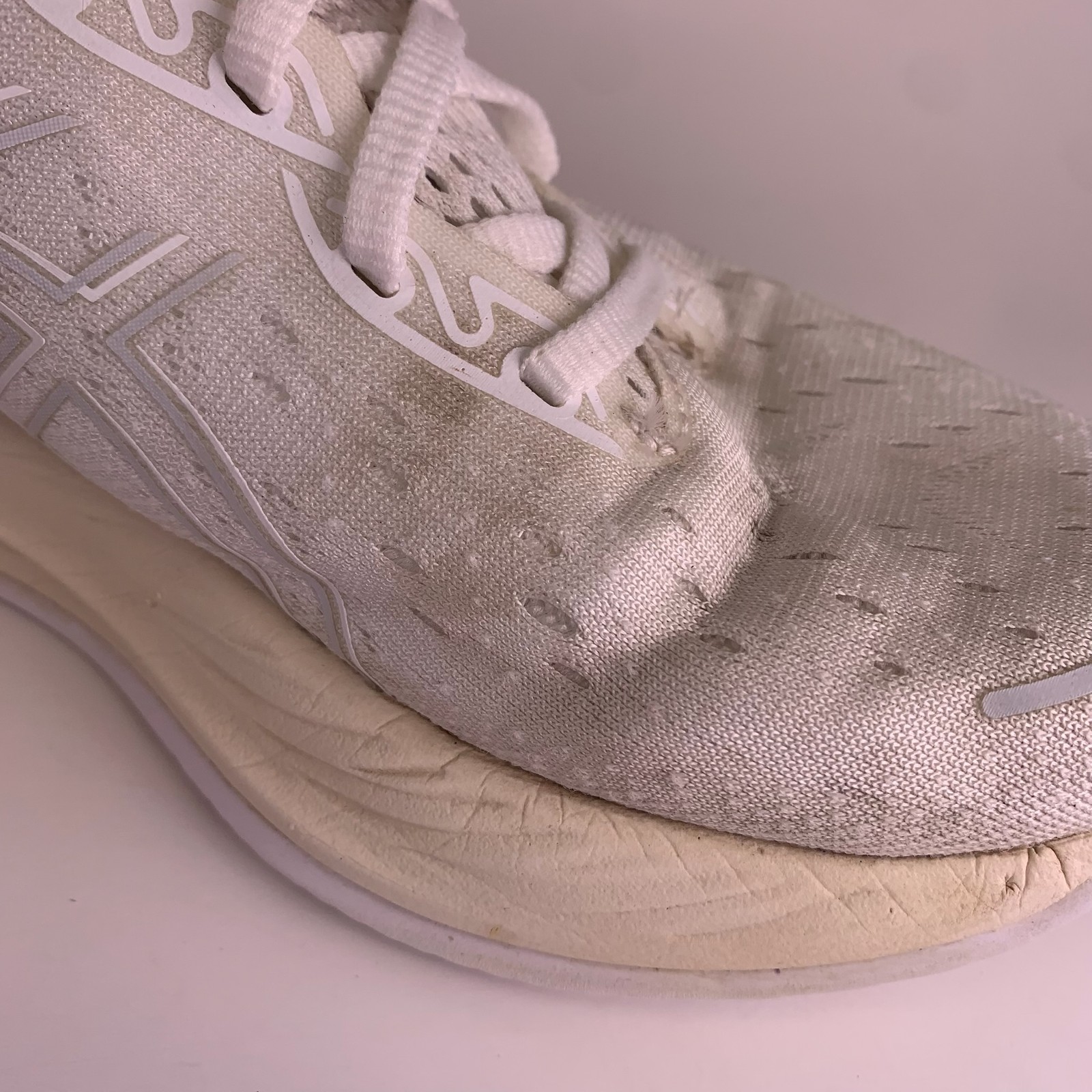 ASICS Women Gel-Cumulus 26 1012B599 White Running Shoes Sneakers Size 9