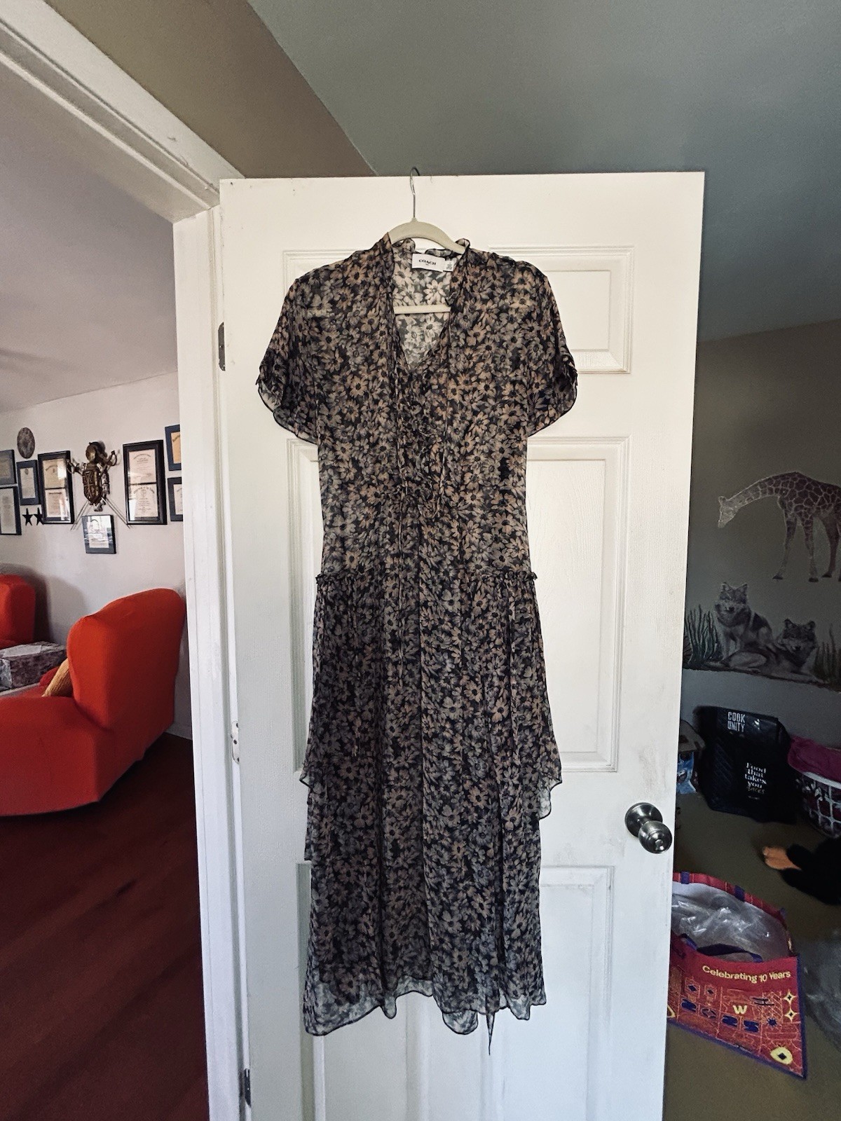 Coach 0 Silk Chiffon Floral Black/Blue/Beige V-Neck Short Sleeve Midi Ruffle