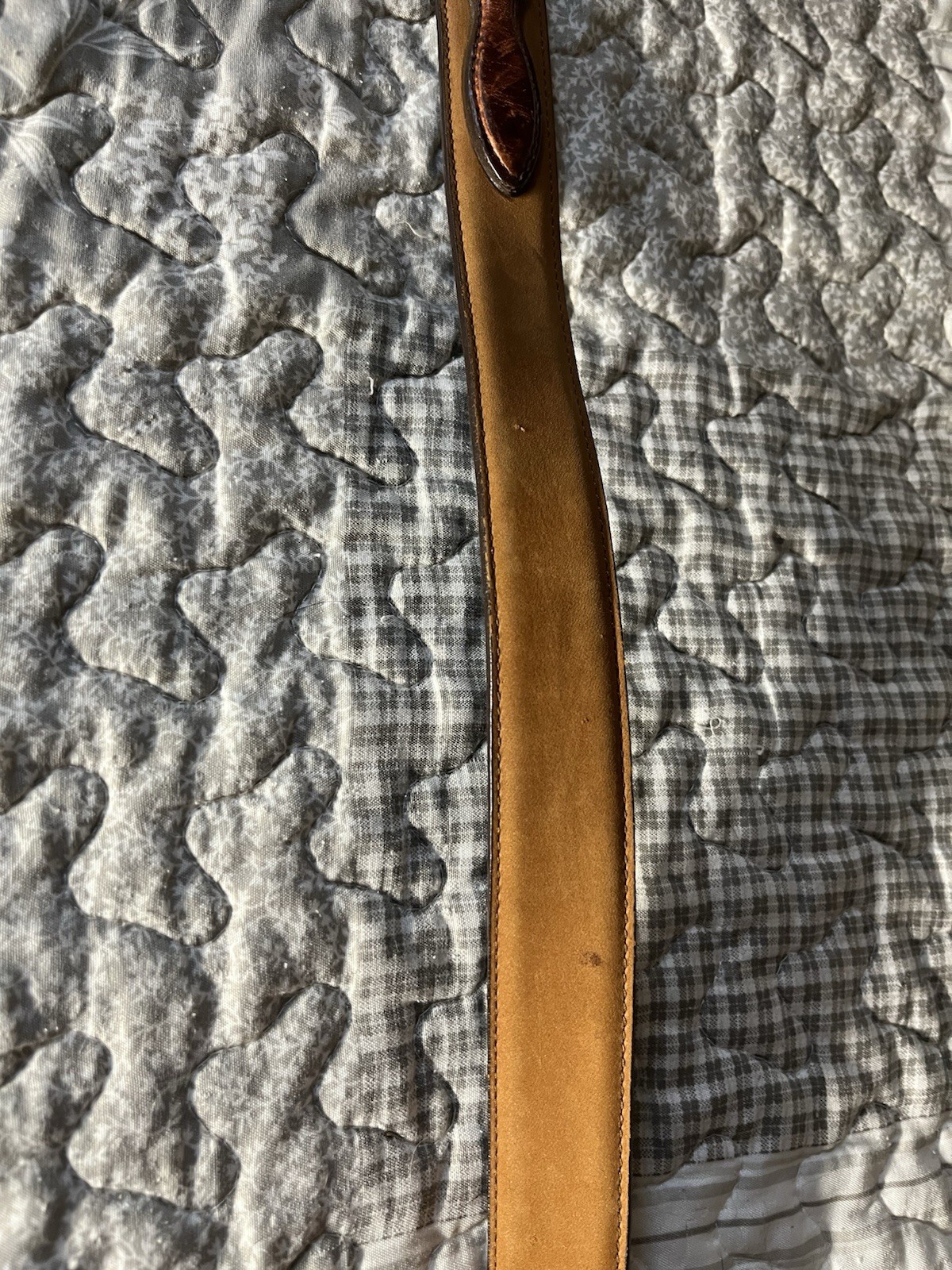 Two-Tone Brown/Tan Solid Belt Size 34, 1 1/2 in Width w/ Buckle
