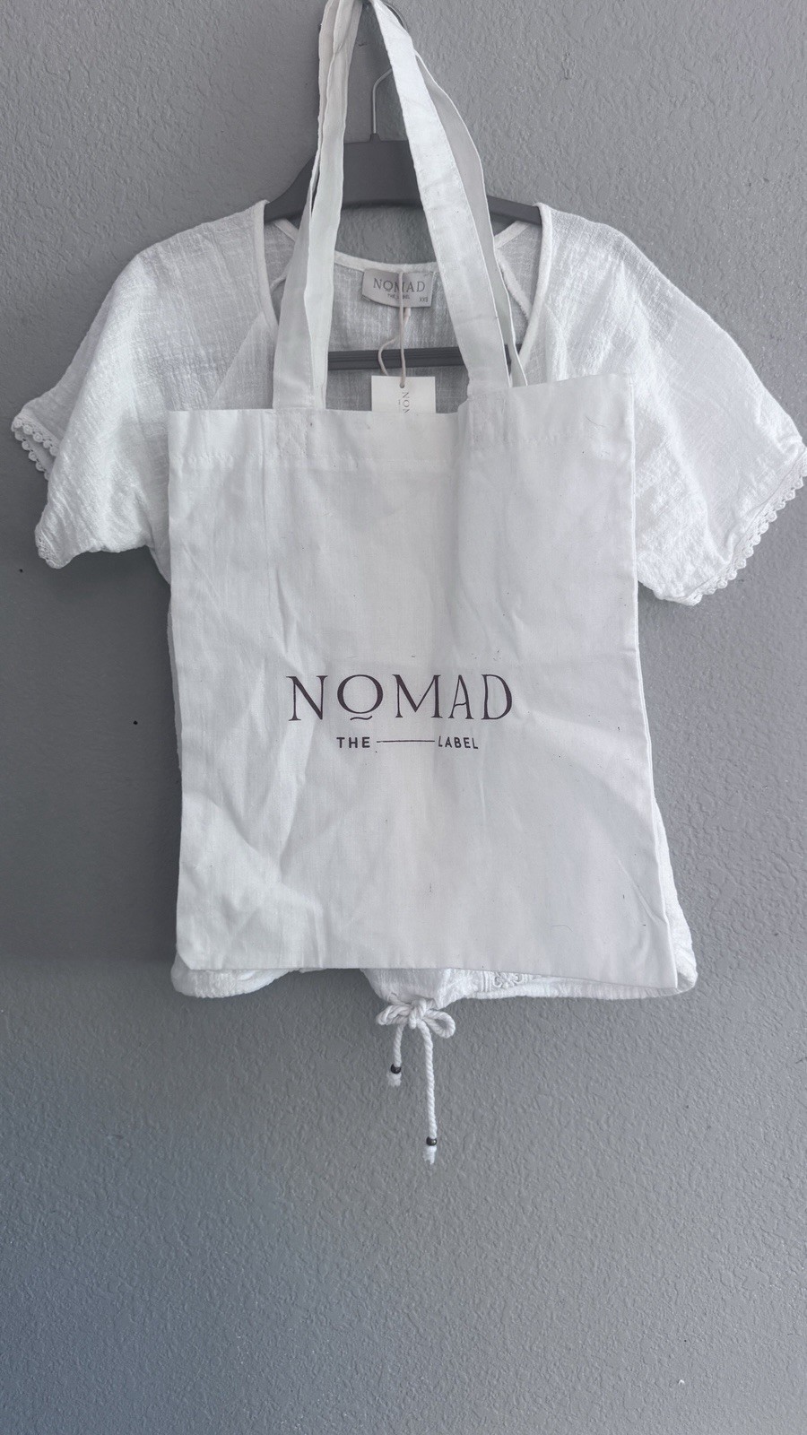Nomad the Label Daisy Cotton Blouse Ivory size XS floral cutouts textured US 2