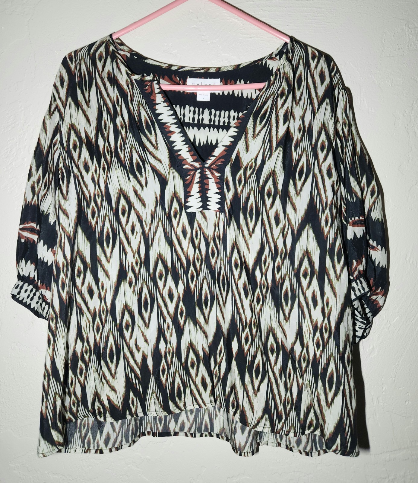 Velvet By Graham Spencer Women’s Size Large Beatrice Ikat Top – Black/Ecru