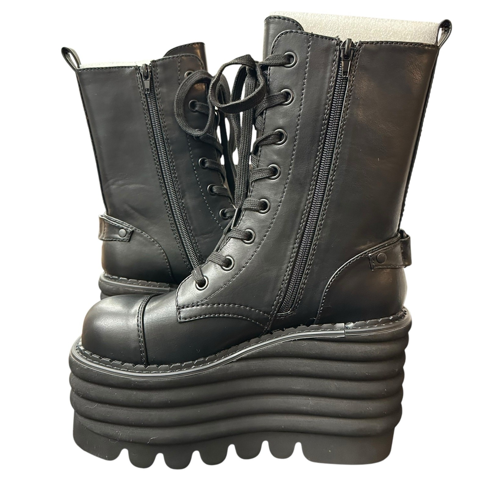 Dolls Kill Sz 9 Current Mood Vegan Leather D Ring Ribbed Platform Combat Boots