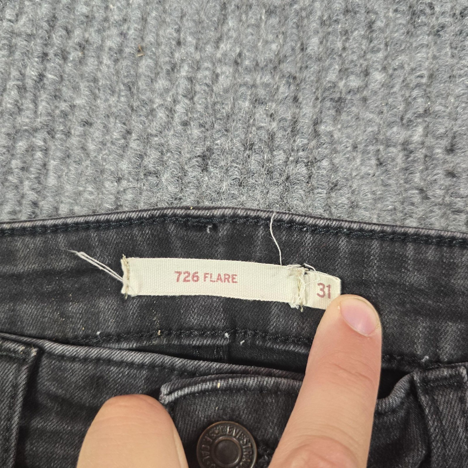 Levi’s 726 Flare Jeans Womens 31 Charcoal Black High Rise Denim Slim 28×29