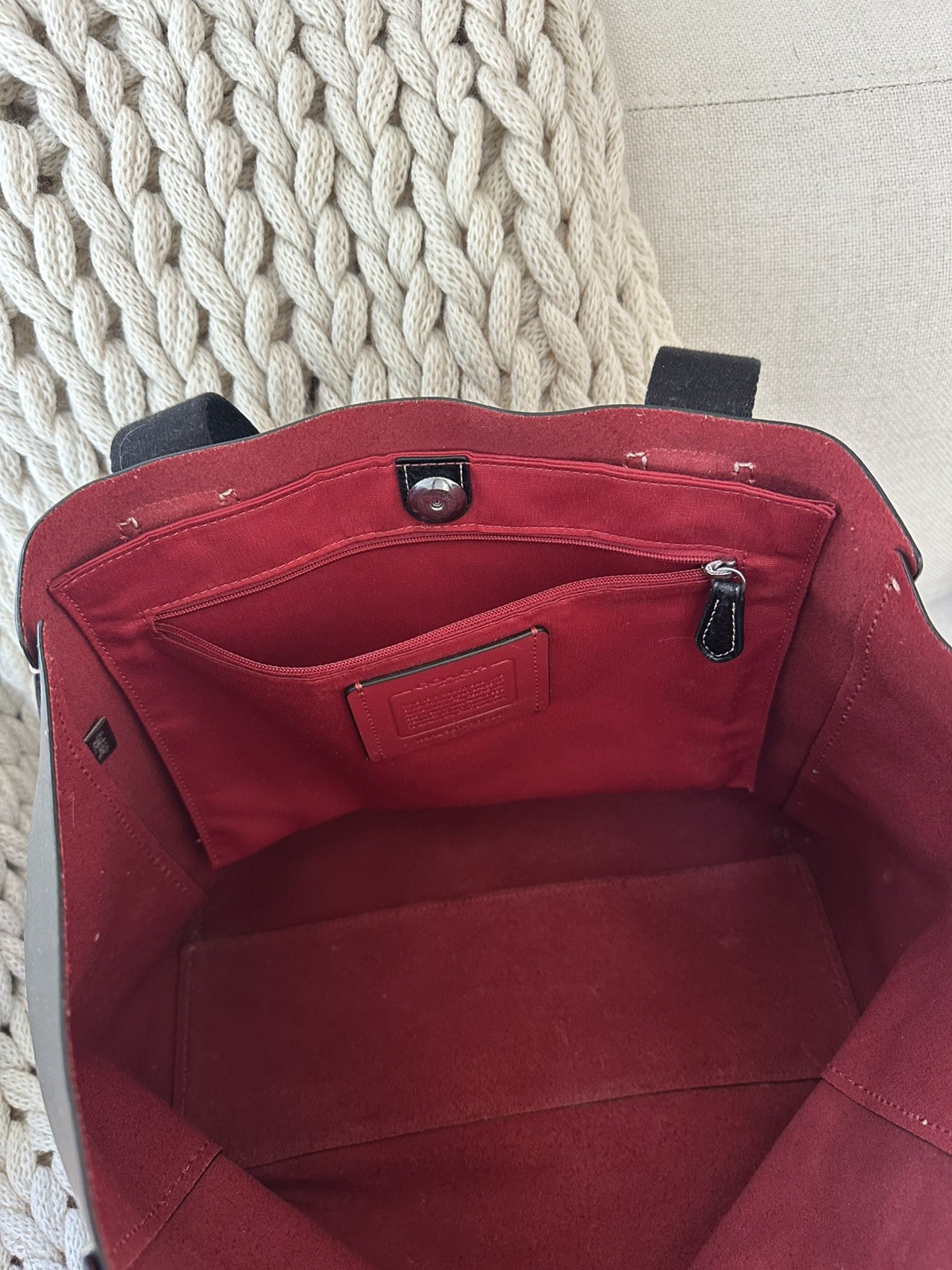 Authentic COACH Derby Tote in Black Pebbled Leather – Oxblood Red