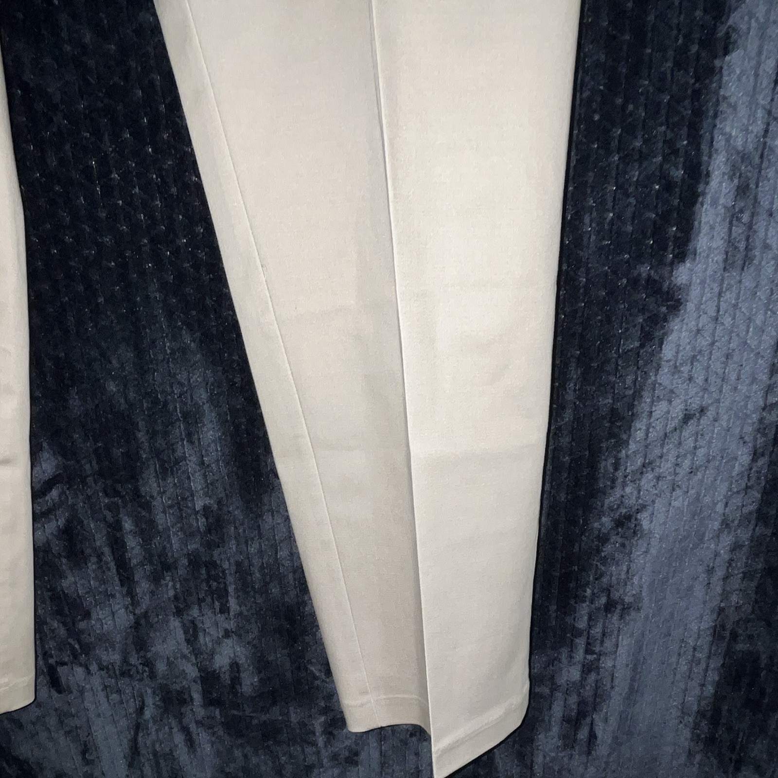Haggar Iron Free Premium Khaki Straight Fit Flat Front Khakis 38W Khaki