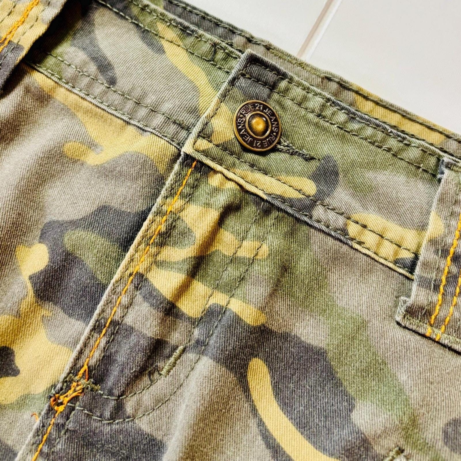 Vintage Y2K Camo Utility Grunge Micro Mini Skirt Size 11 12