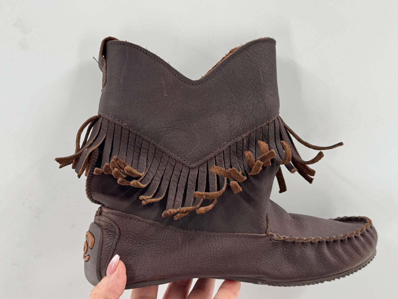 Manitobah Mukluks Indigenous Oiled Leather Dancer Boots Fringe Women’s Sz 8