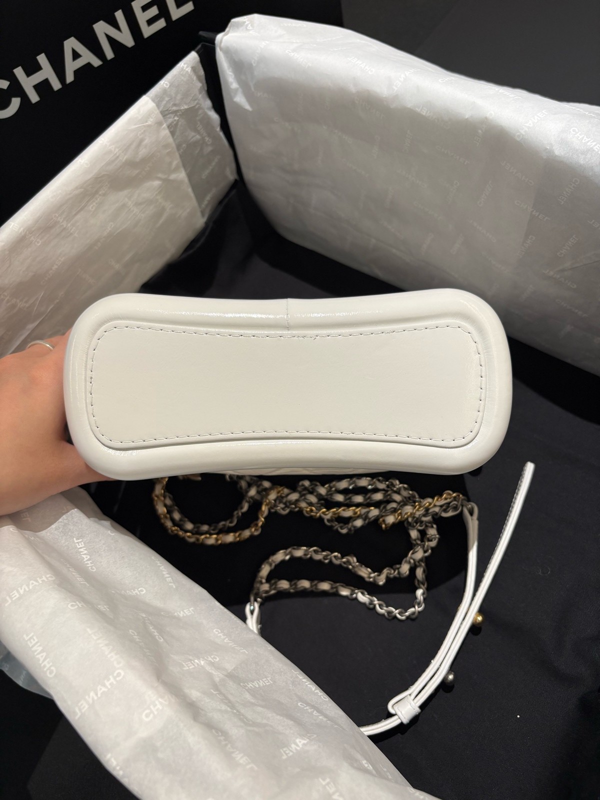 Chanel Pre-Owned Authentic Hobo Bag 20*15*8cm Free Tracked Shipping