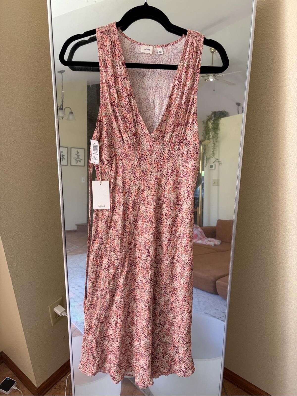 Wilfred Sleeveless V-Neck Floral Midi Dress in Dusty Rose Size Small New