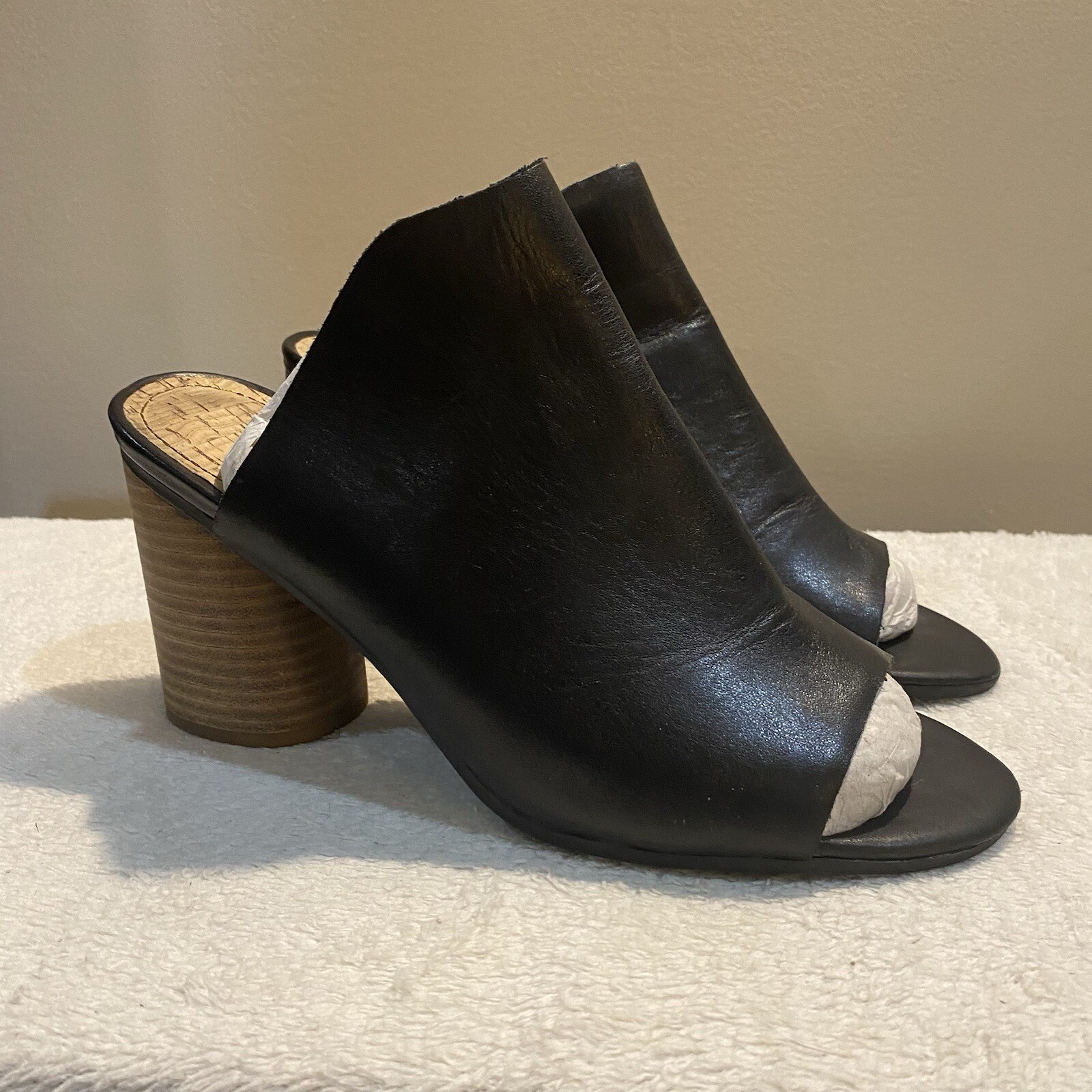 Lucca Lane Leather Mule Womens 9M Round Stacked Heel Black Hilaire Sandal