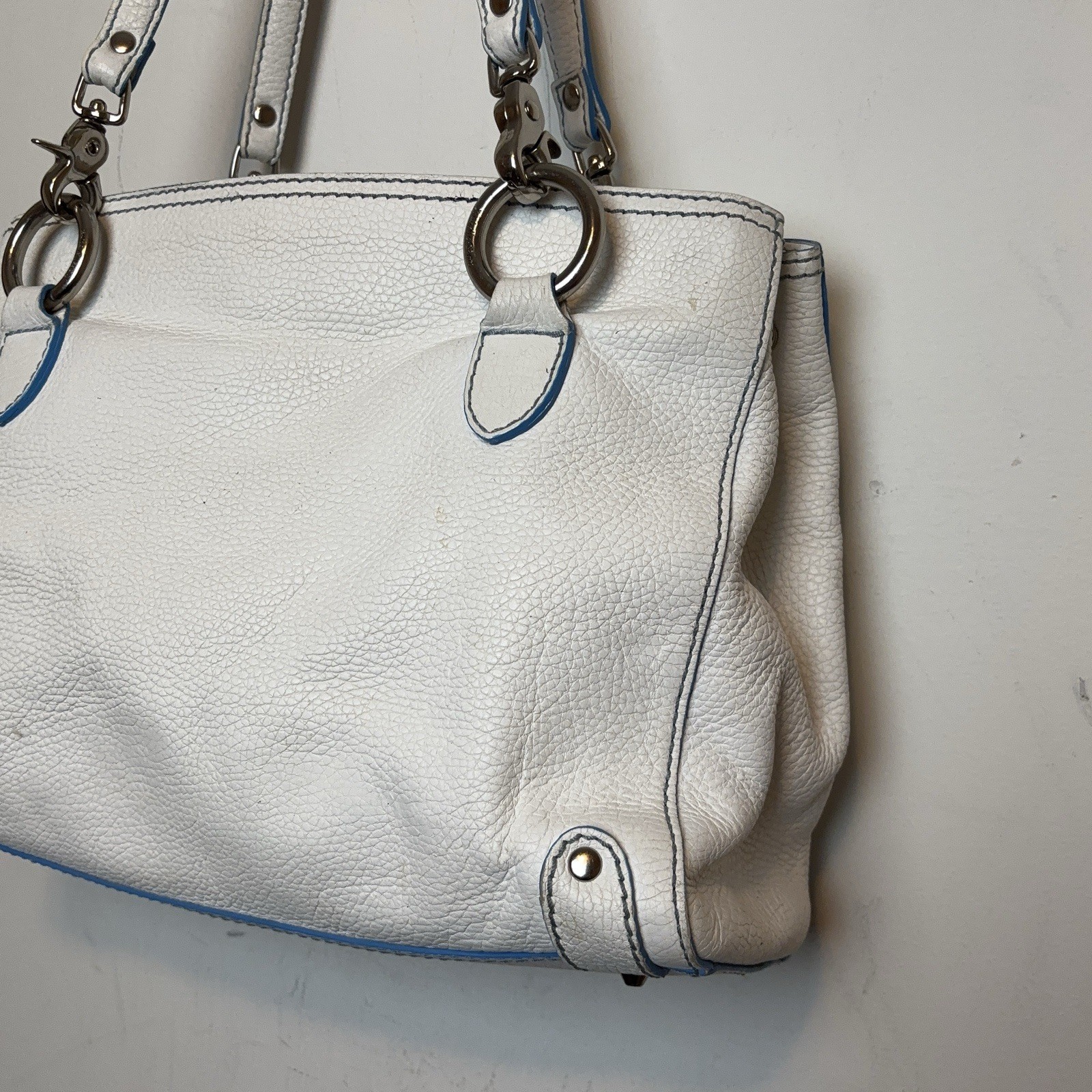 Isabella Fiore White Pebble Leather Tote Shoulder Hand bag Purse Blue Trim Studs