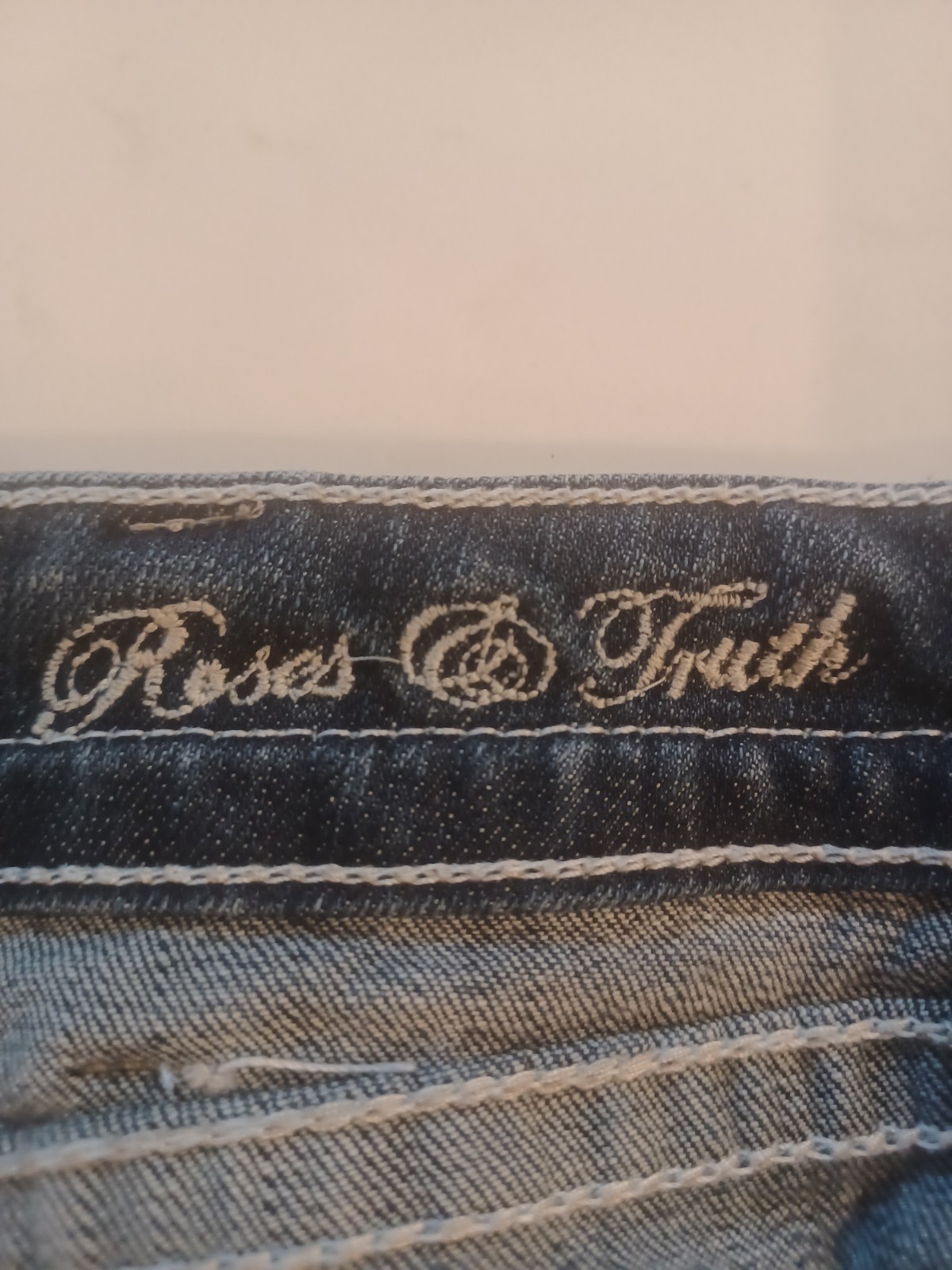 🤍🌹✝️🤍COWGIRL TUFF ROSES & TRUTH BOOTCUT JEANS 28×36
