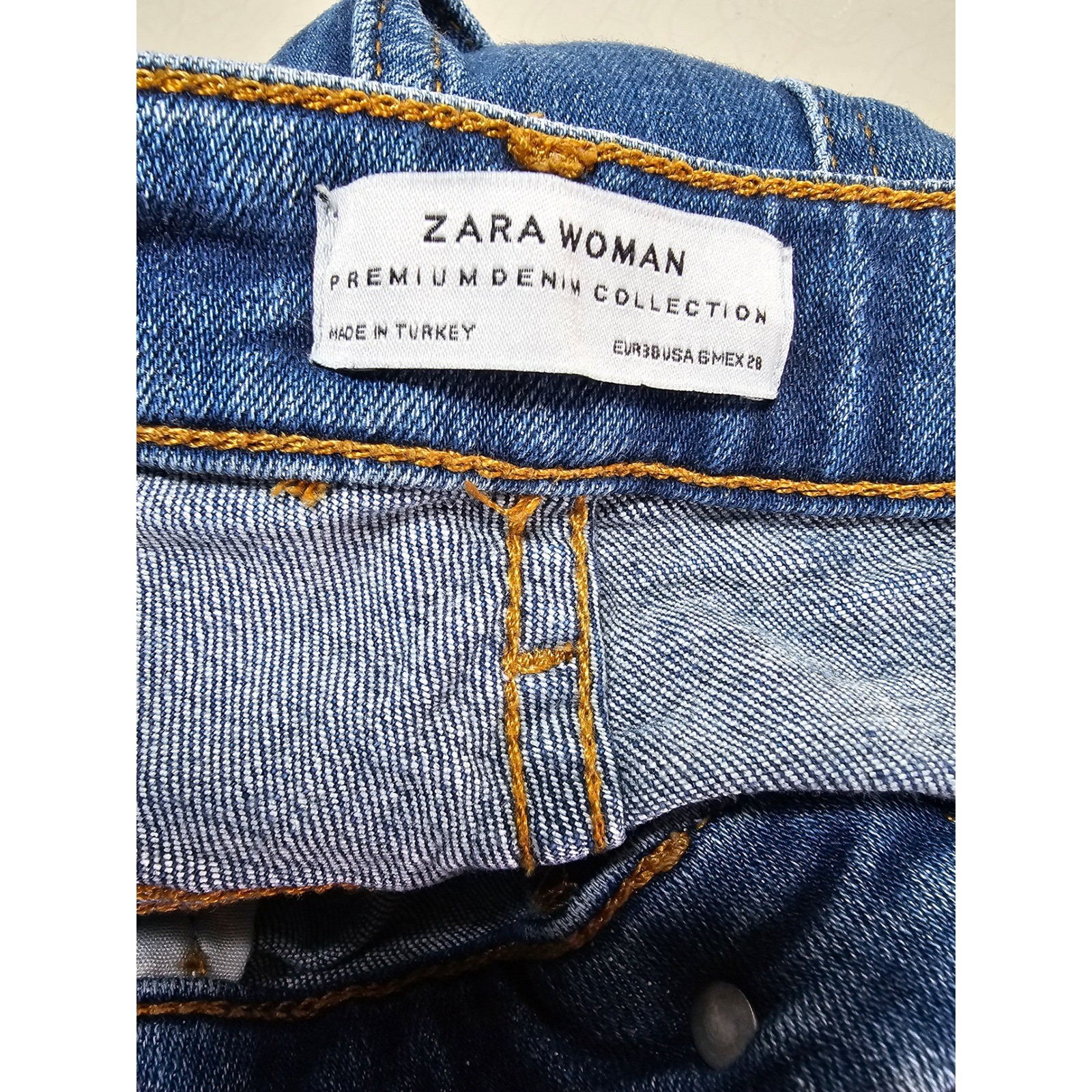 Zara Woman Premium Denim Distressed Slim Jeans Blue Frayed Hem Size 6 2606-115