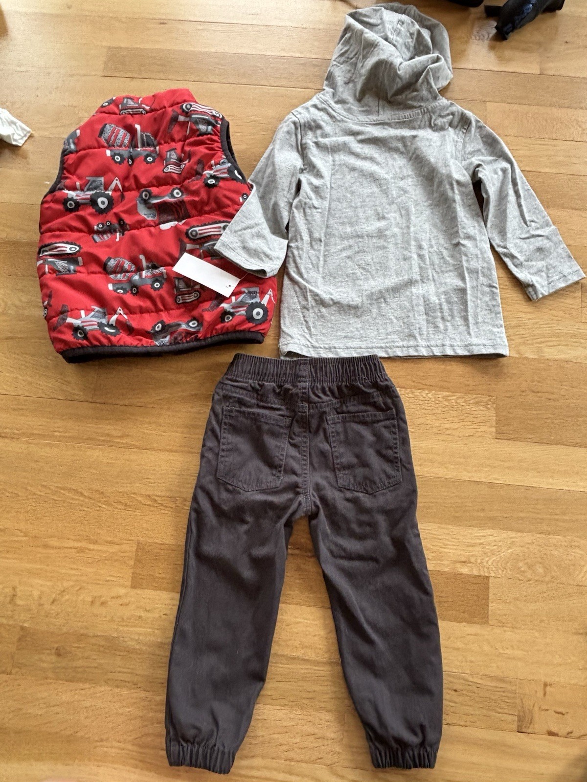 Kids Headquarters 3 Pc Outfit 24M 2T Trucks Hoodie Pants Puffer Vest Red