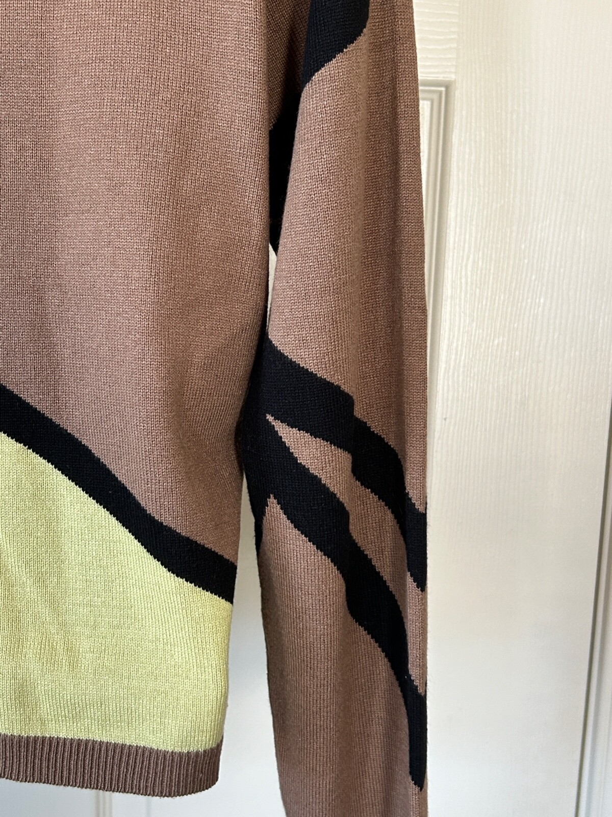 Jamie Sadock Size S Abstract Long Sleeve Black,Brown & Yellow Silk Sweater-EUC