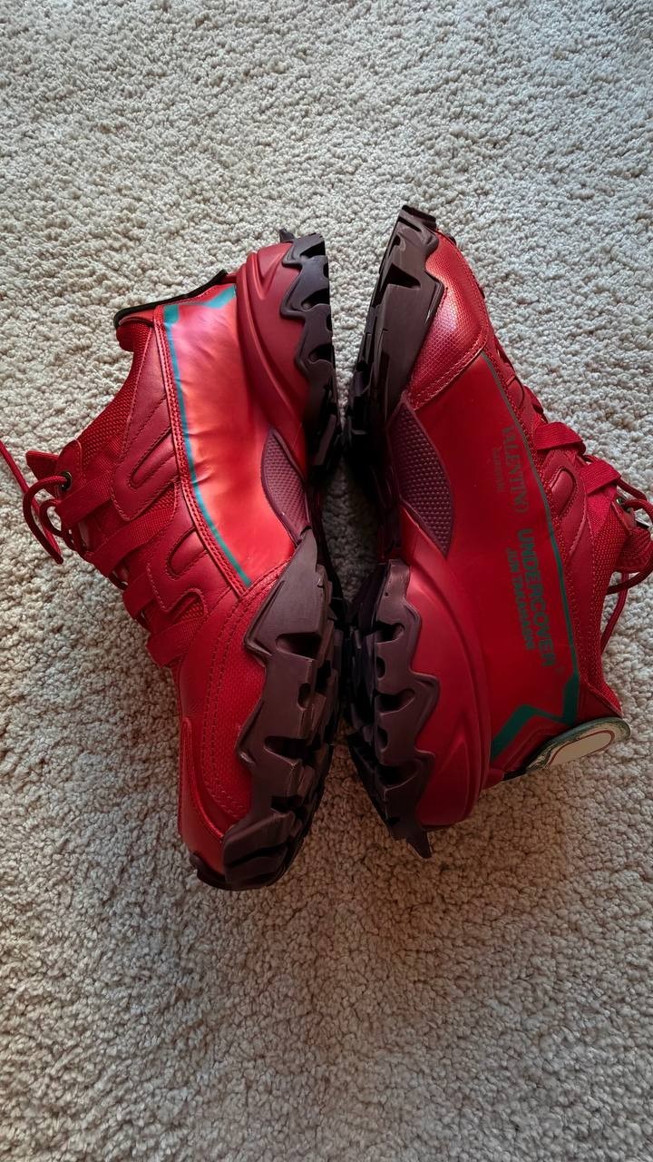 Valentino Garavani Climbers Red Skull Sneakers EU 43 Made In Italy Rare