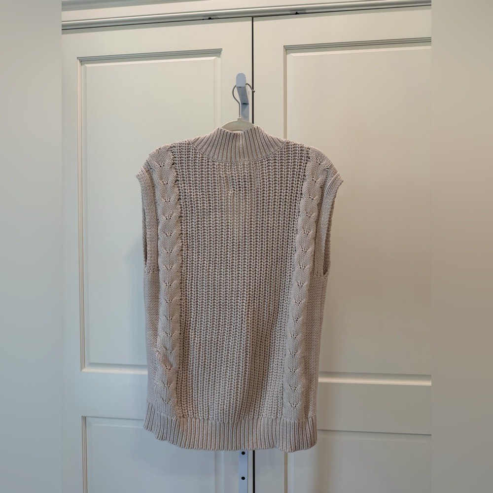Pistola Revolve Kiran oversized sweater vest in ecru color. Size XS