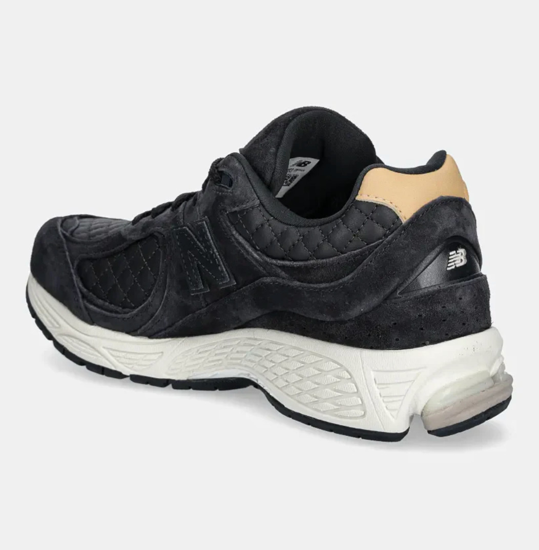 New Balance 2002R Quilted Black M2002RPG Unisex – Mens US 4 – Womens US 5.5