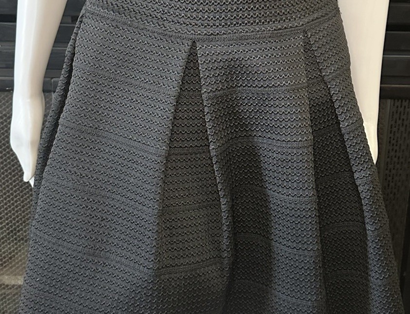 Finesse Black Mini A-line Skirt Size Small Length 17” Zipper Closure