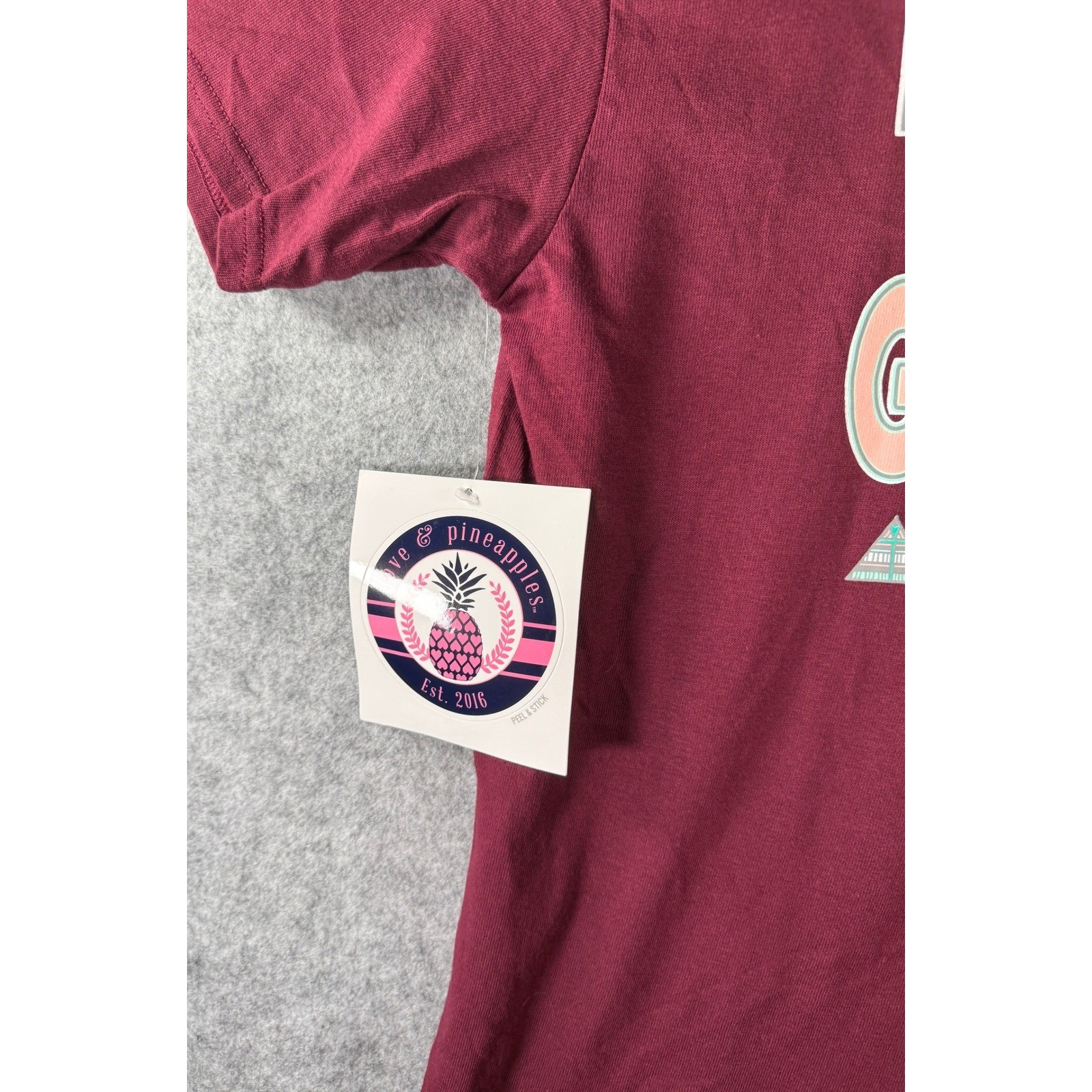NWT Love & Pineapples Womens Part Huntress Part Girl Boss – T-Shirt Maroon L