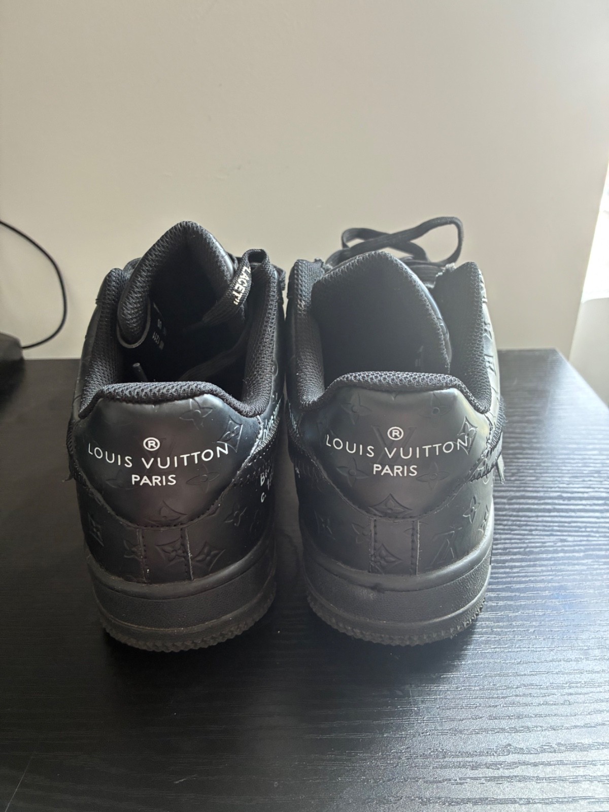Size 9.5 – Louis Vuitton x Nike Air Force 1 White