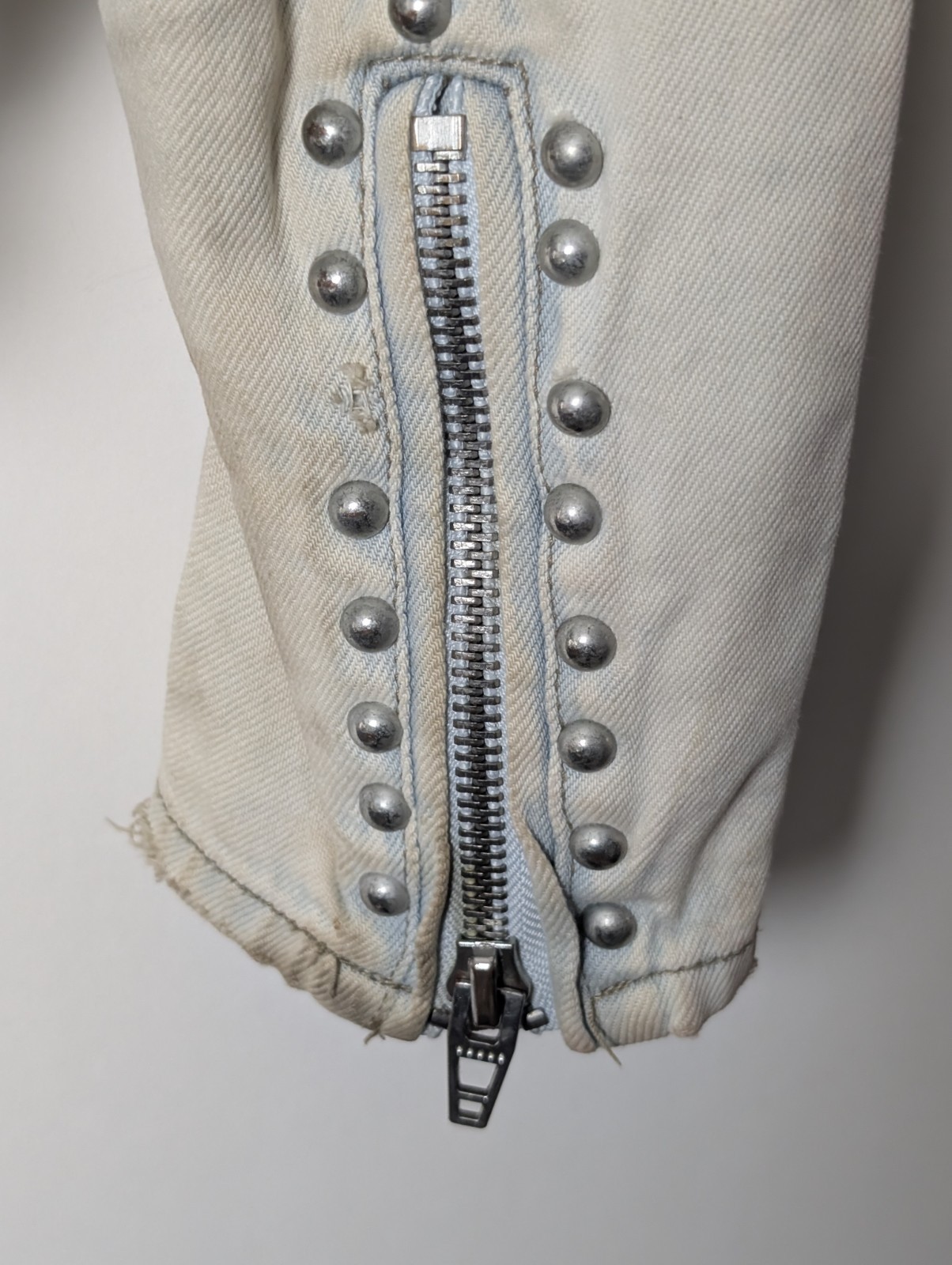 BlankNYC Floral Embroidered Studded Denim Moto Jacket Women’s M 18×27