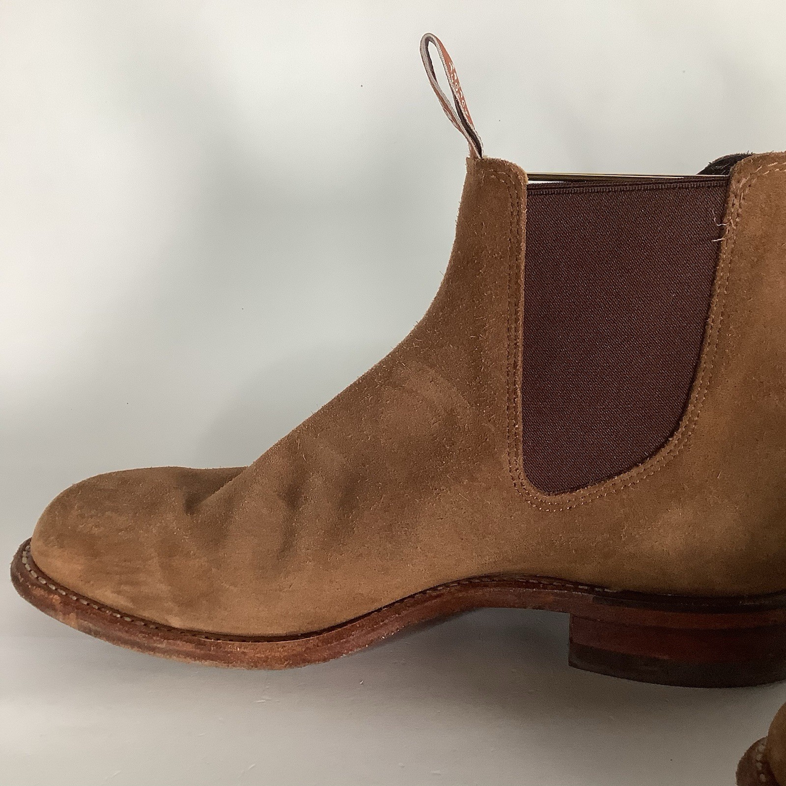 R.M. Williams Comfort Craftsman Suede Chelsea Boots in Brown / Size AU 8C / US 9