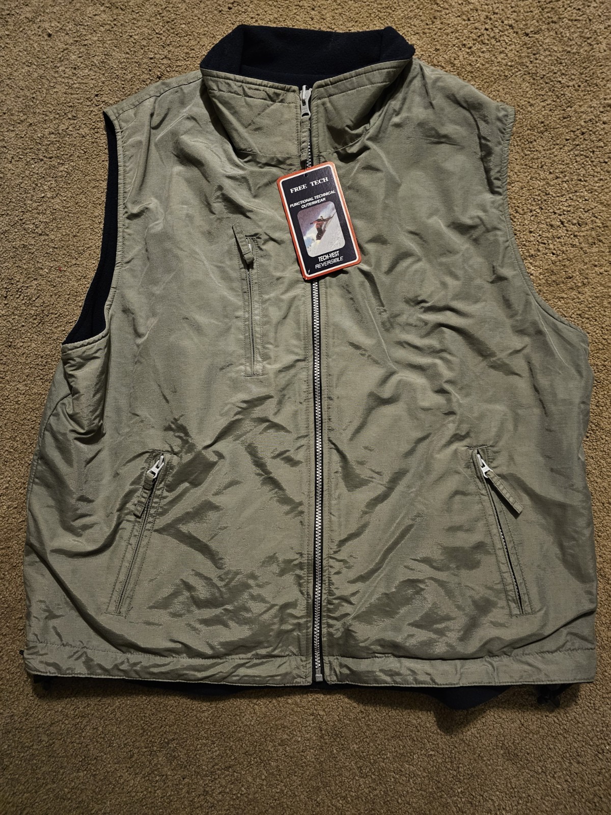 NWT Free Tech Reversible Vest Mens L Sage Green Navy Blue Fleece Gorpcore Hiking
