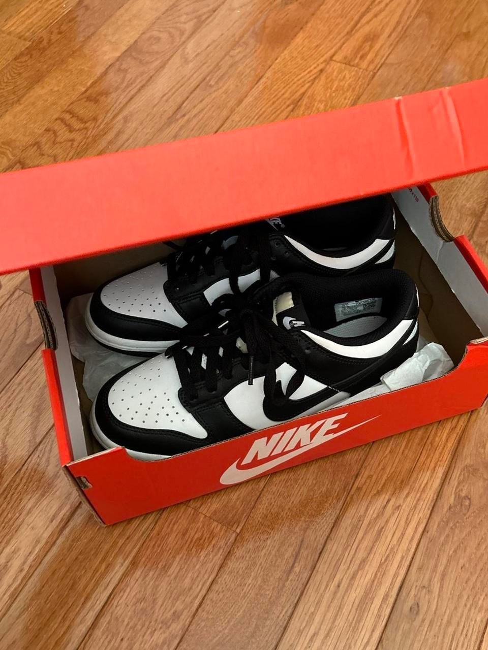 Size 5.5/ 7.5 – Nike Dunk Low Panda