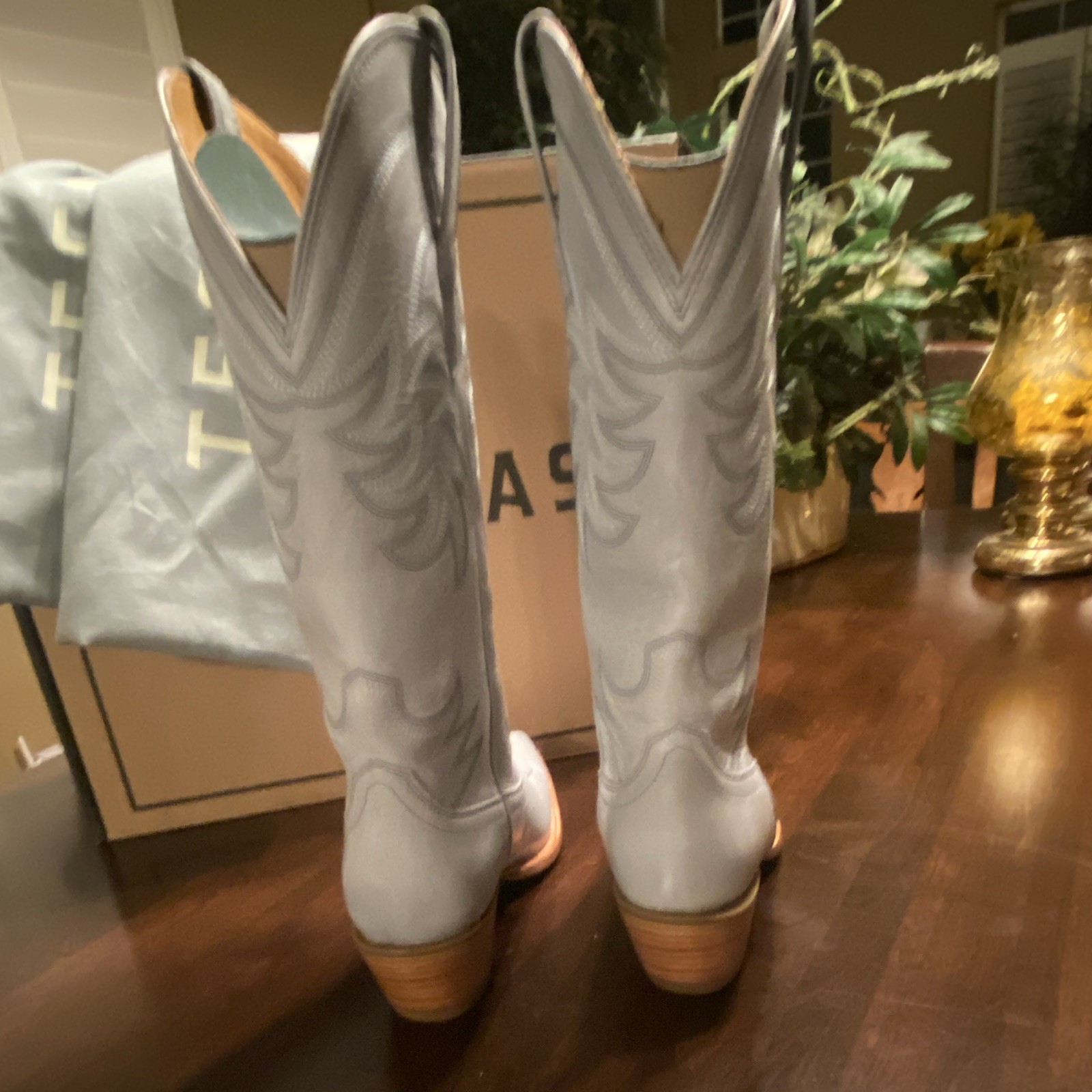 Tecovas Limited Edition Slate Blue Annie Boots 6 1/2 B New in box with boot bags