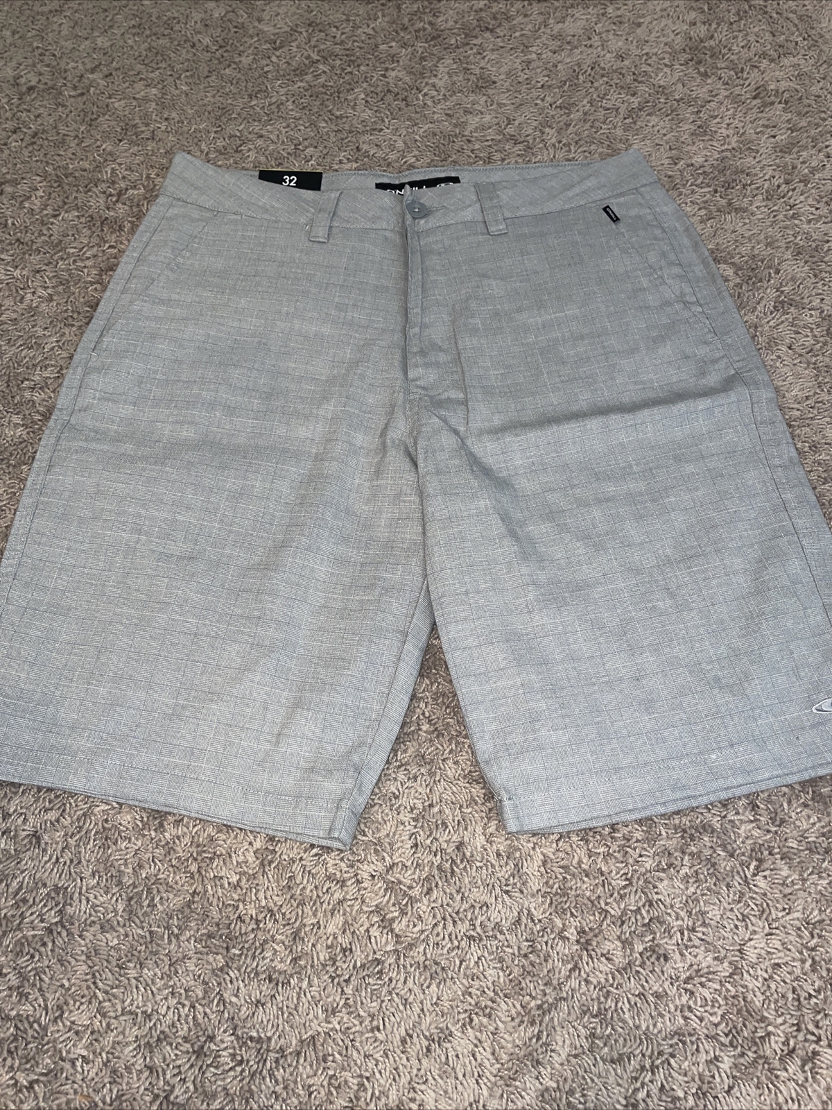 NWT Men’s O’Neill Walk Shorts Light Gray Size 32 Two Way Stretch