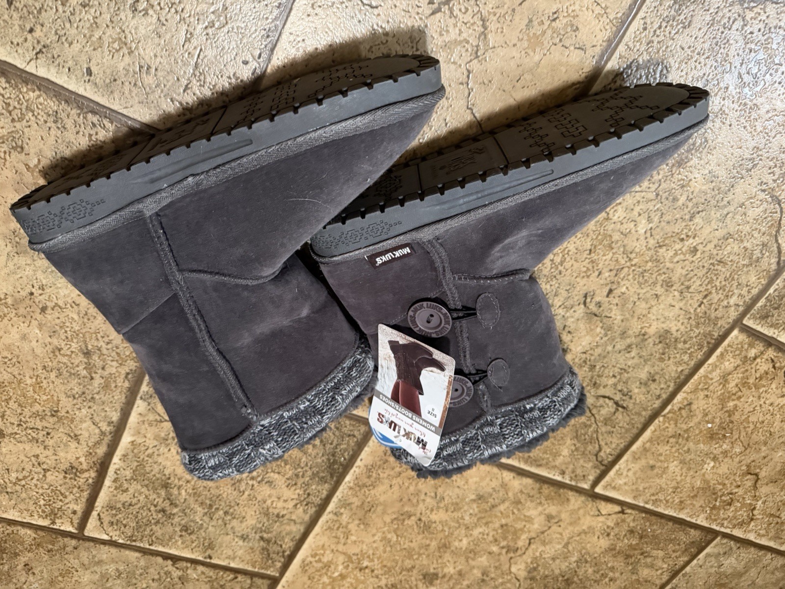 MUK LUKS Women’s Gray Suede Mid-Calf Faux Fur Lined Pull-On Boots 8 Button