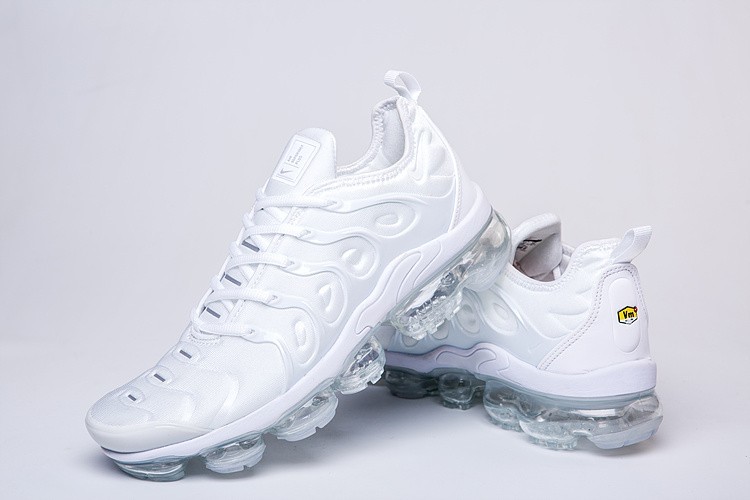 DS Nike Air Vapormax Plus TN Men’s white Shoes Free Shipping