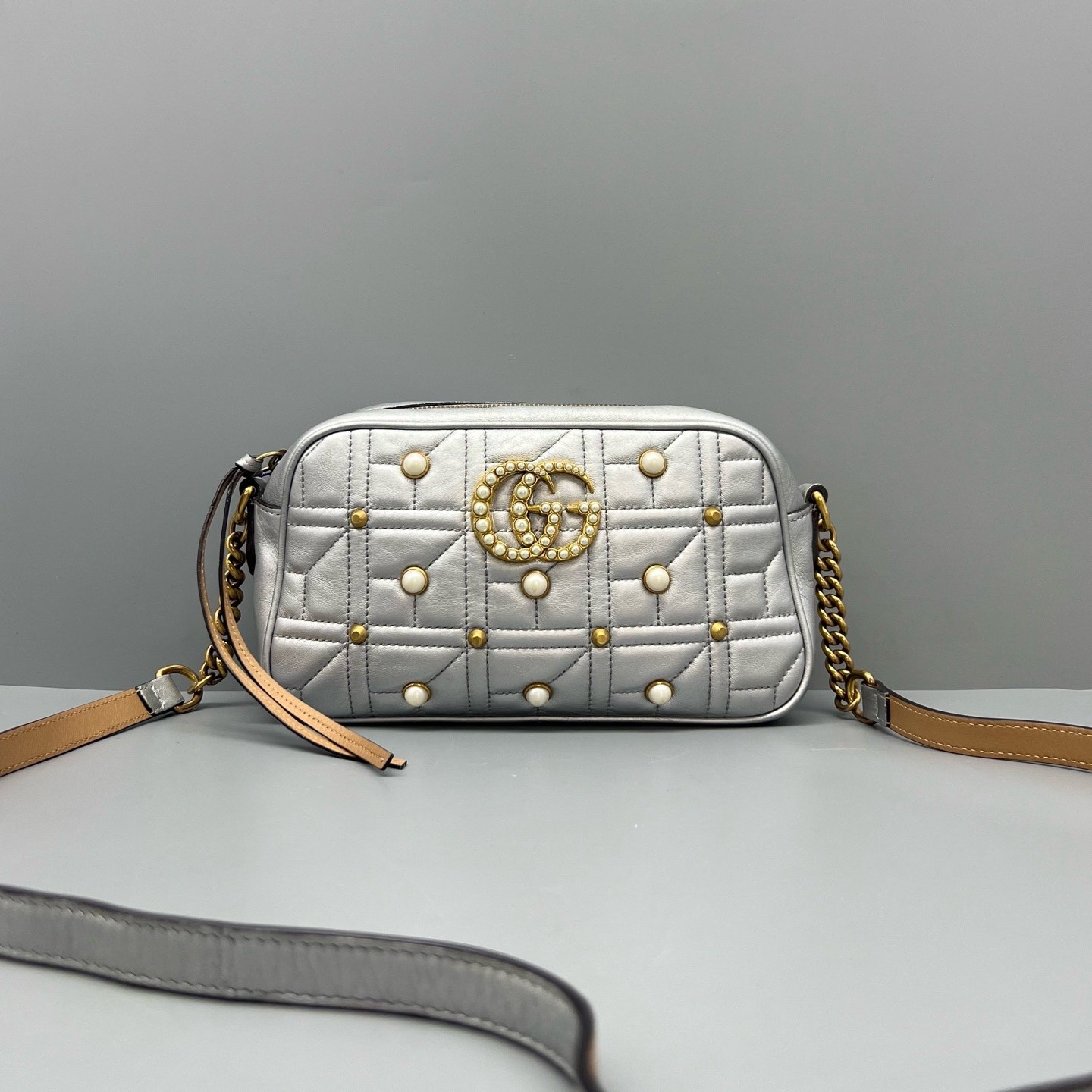 Gucci Pre-Owned Authentic Camera Bag Silver 24*14*7cm Silver