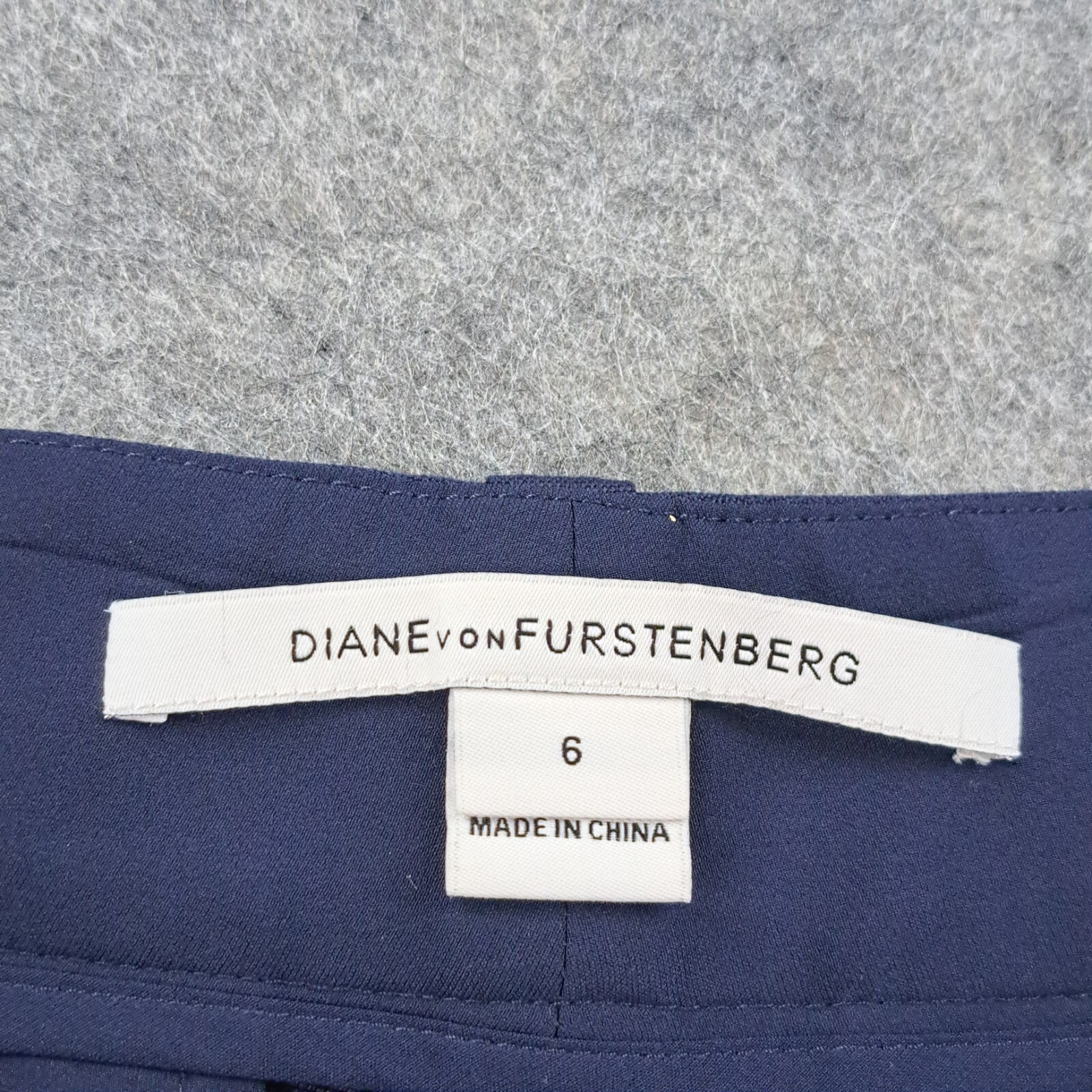 Diane Von Furstenburg Pants Womens Size 6 Blue Linen Crop Ankle Trouser Career