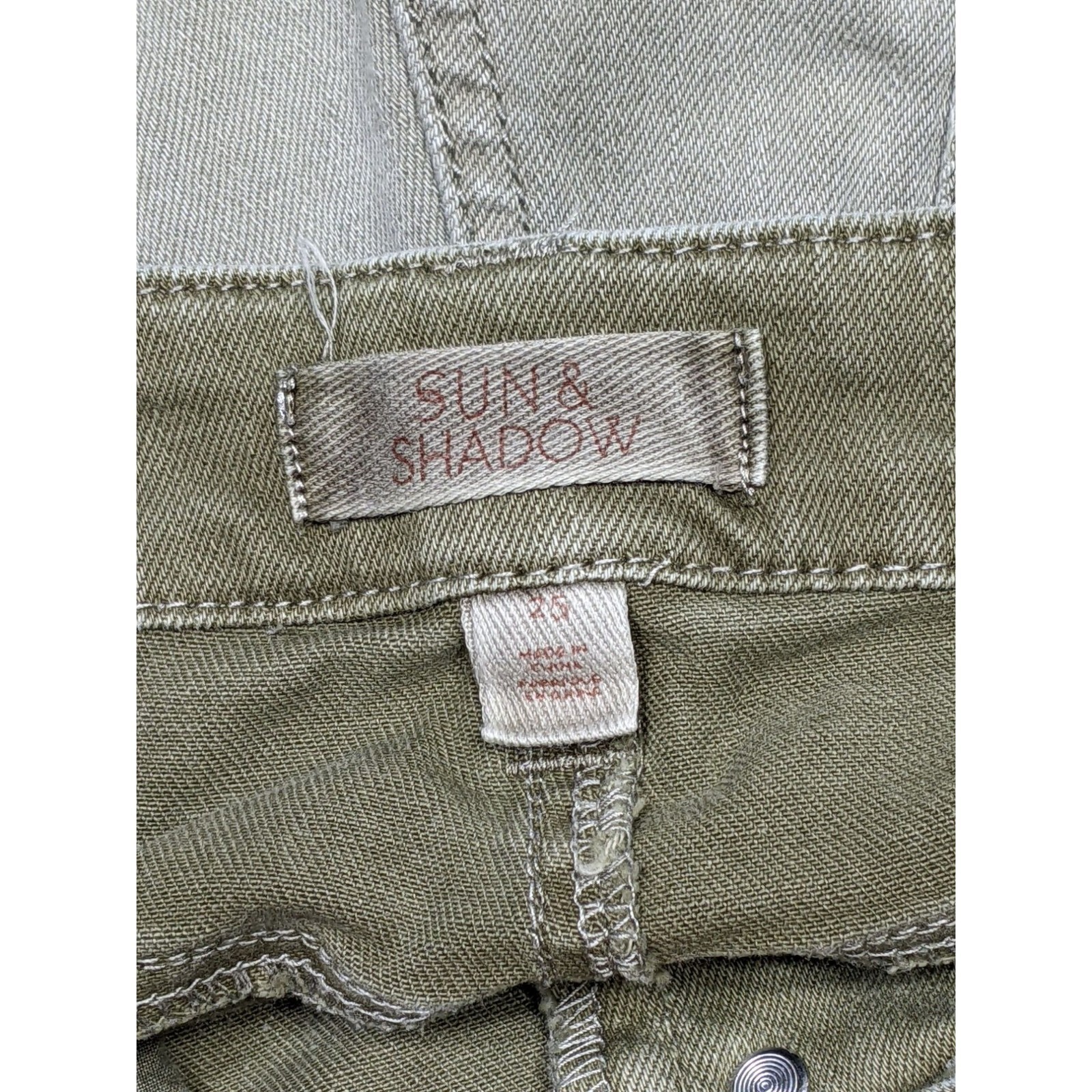 Sun & Shadow Womens Size 25 Distressed Fringe Hem Button Fly Green Jean Shorts