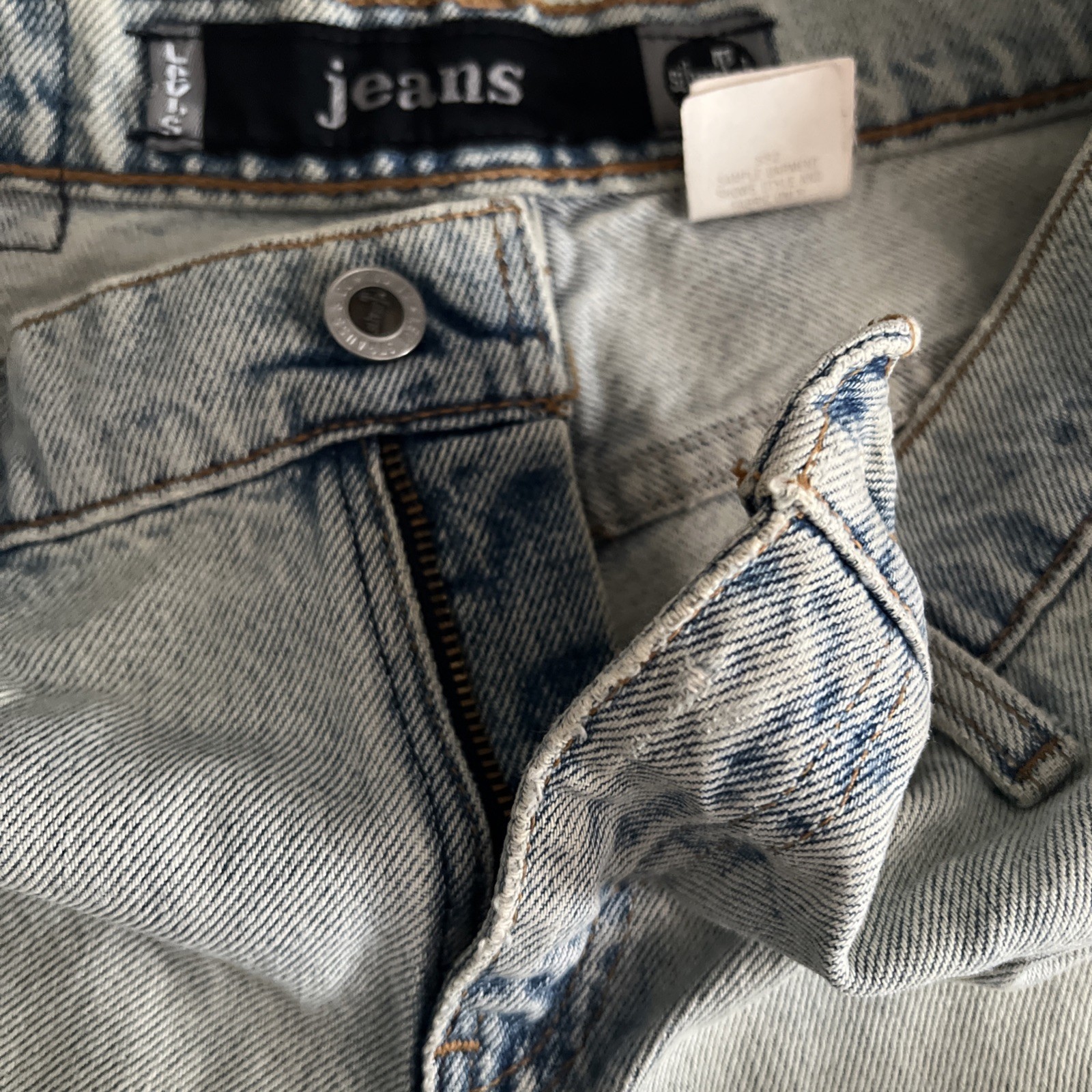 Vtg LEVI’S Silvertab Jeans Women’s Jr 9 M Light Wash 100% Cotton Straight Denim